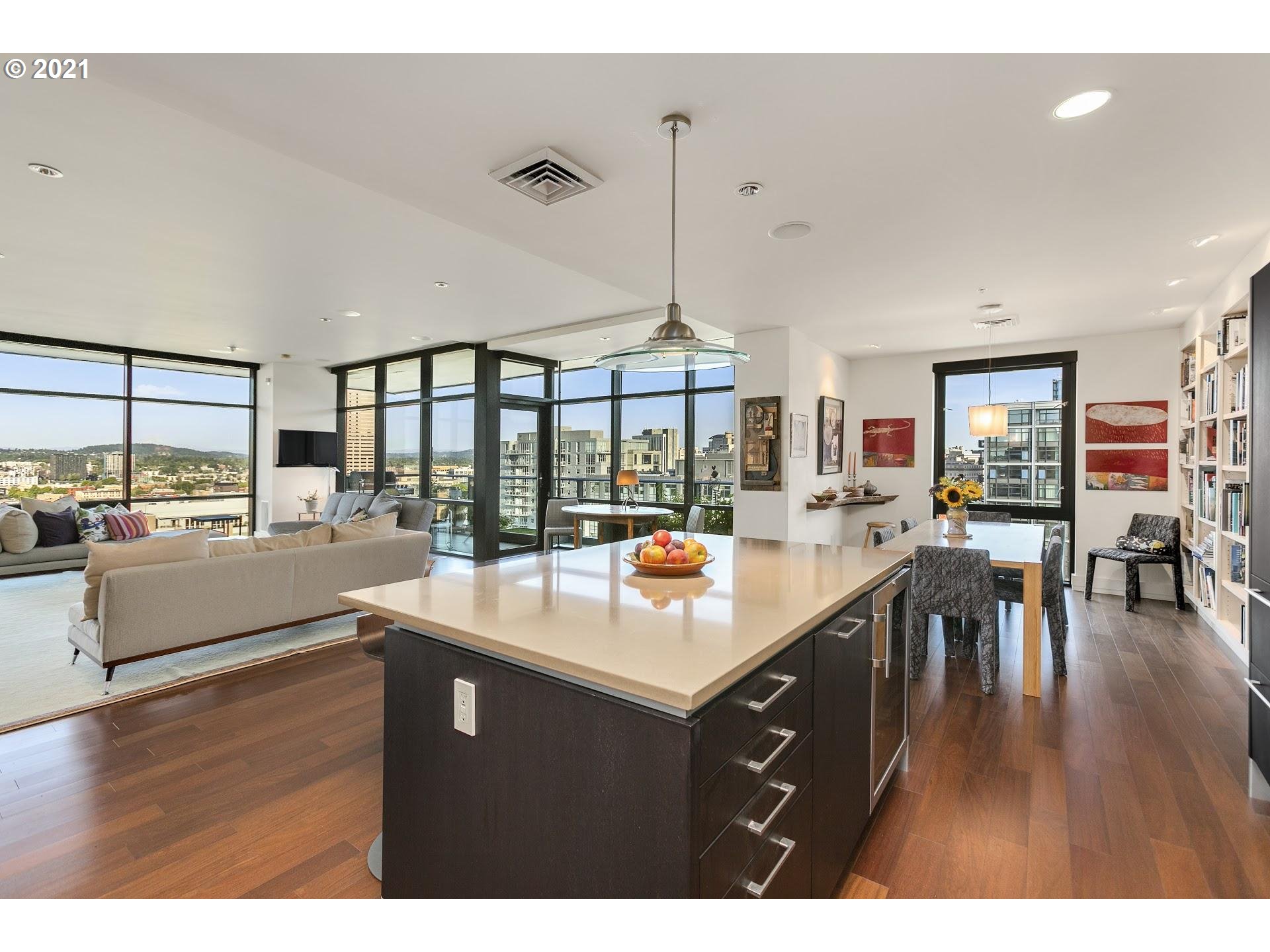 Photo #6: 21144862 Listing 