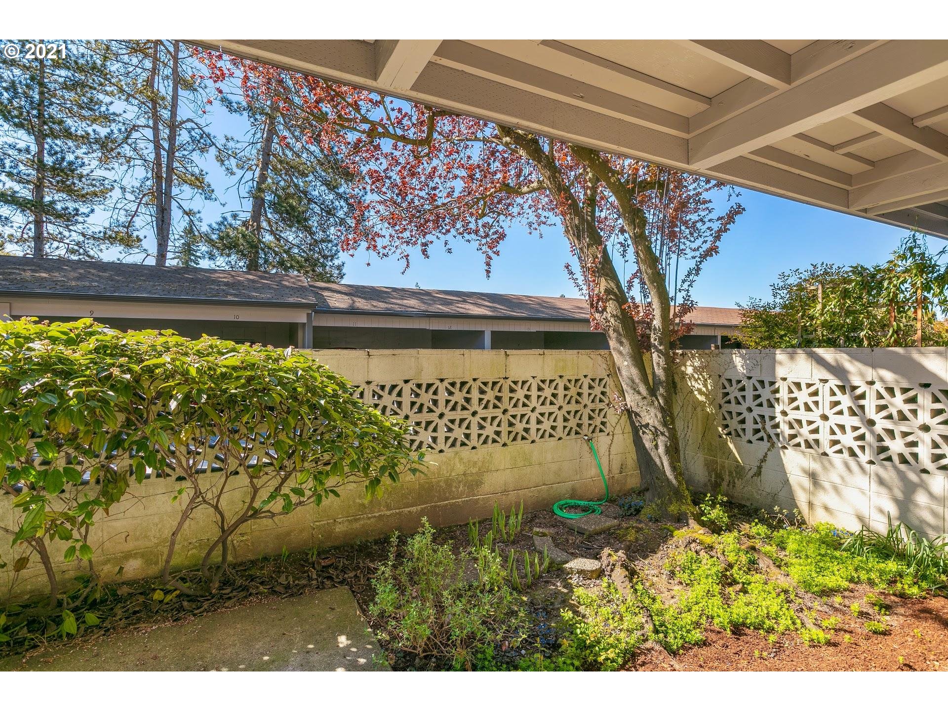 Photo #3: 21146483 Listing 