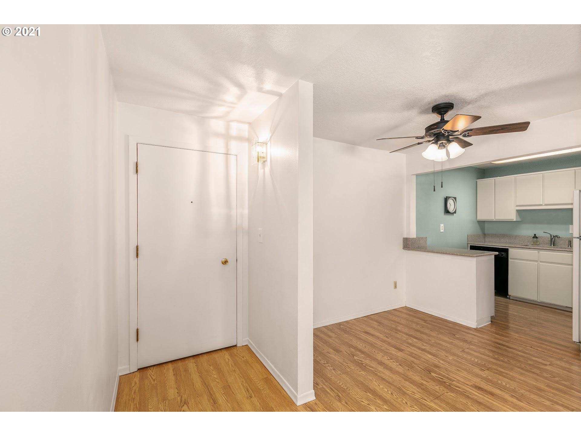 Photo #6: 21146483 Listing 