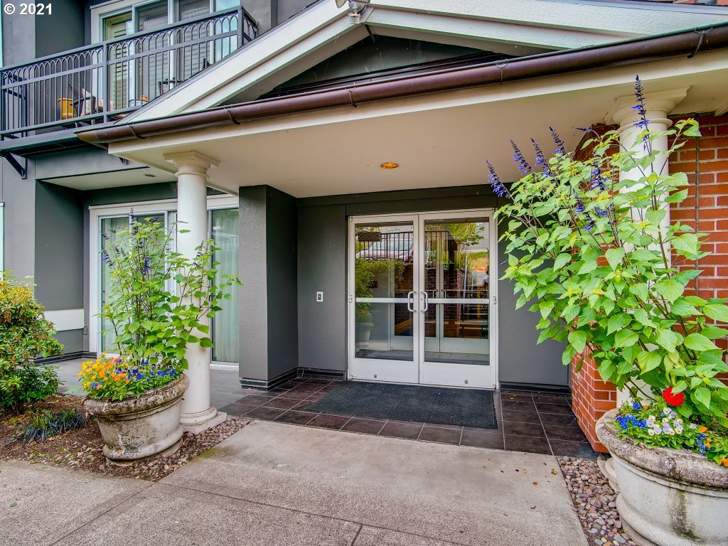 Photo #3: 21149068 Listing 