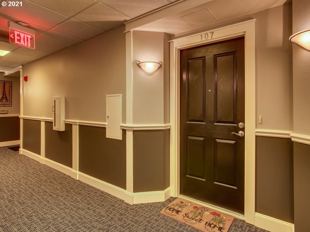 Photo #2: 21149068 Listing 