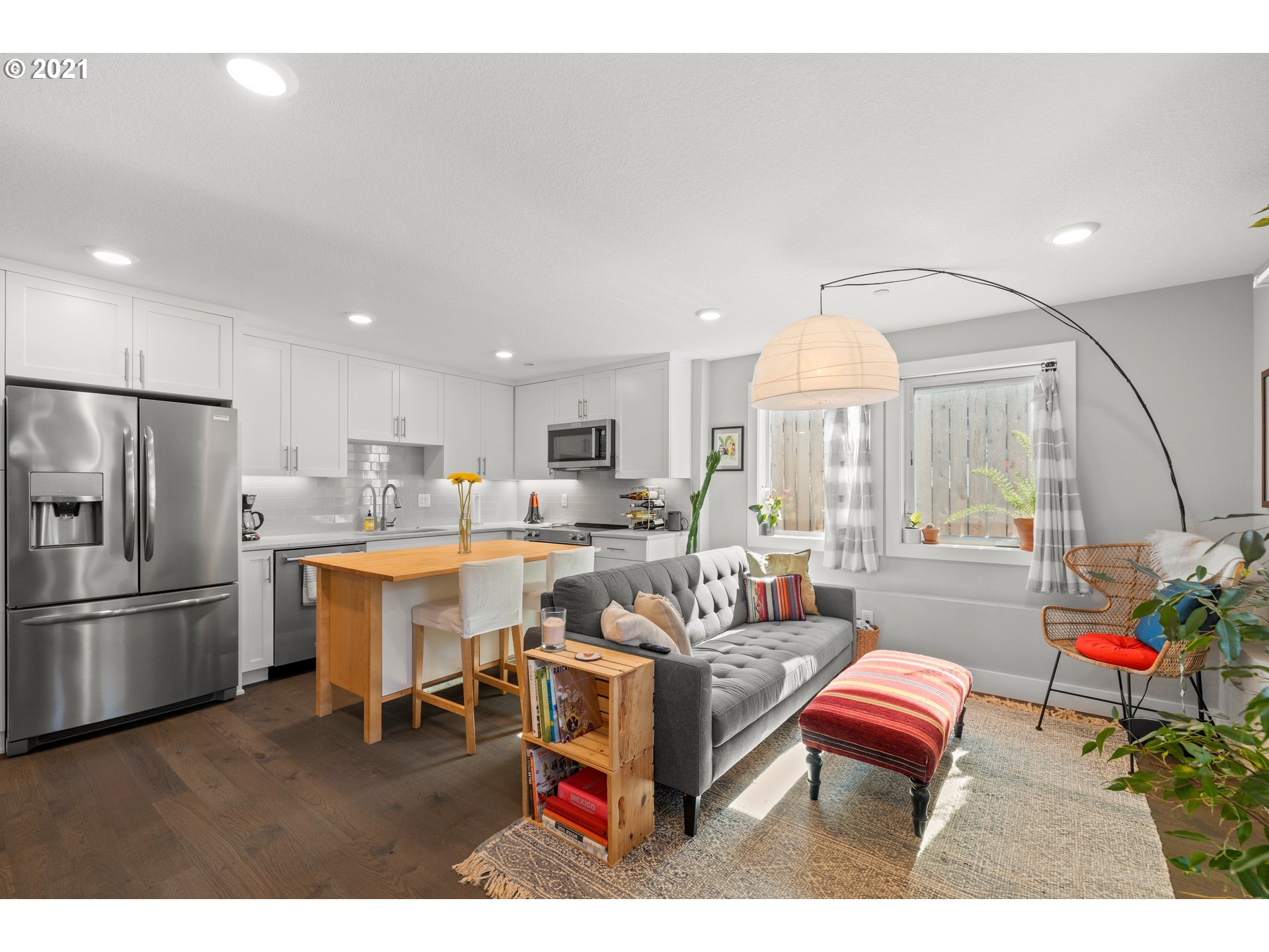 Photo #4: 21151240 Listing 