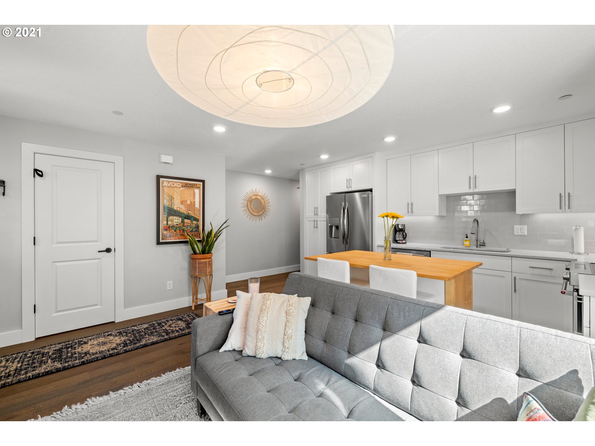 Photo #3: 21151240 Listing 