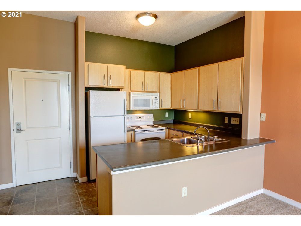 Photo #2: 21153962 Listing 