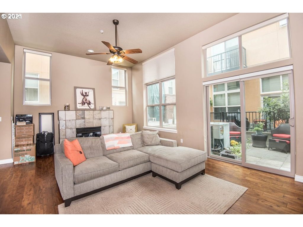 Photo #6: 21155064 Listing 