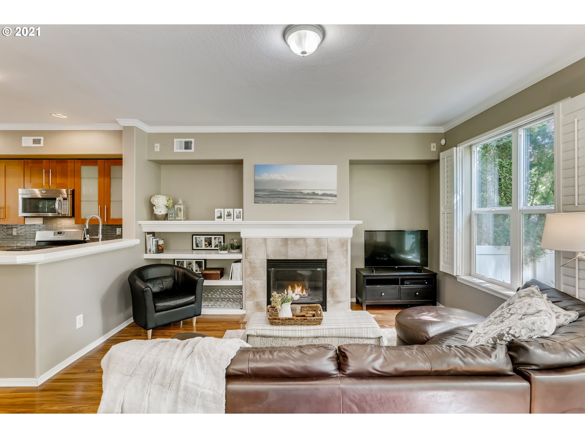 Photo #5: 21155127 Listing 