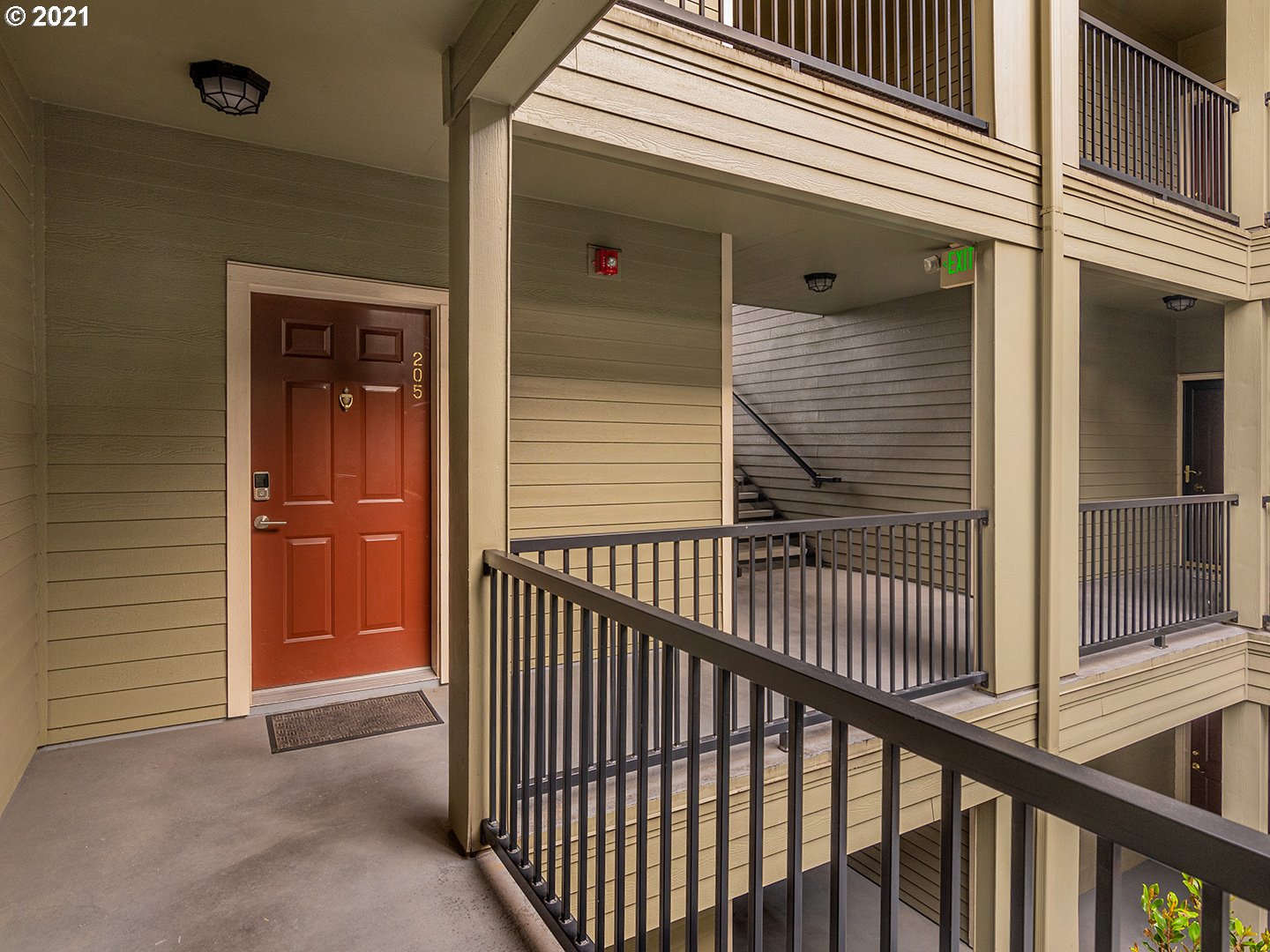 Photo #6: 21155425 Listing 