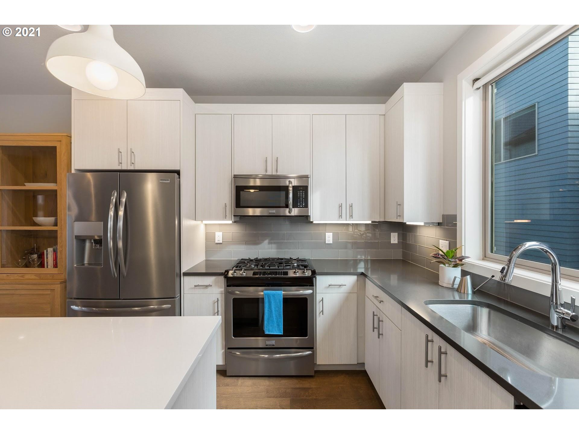 Photo #2: 21157033 Listing 