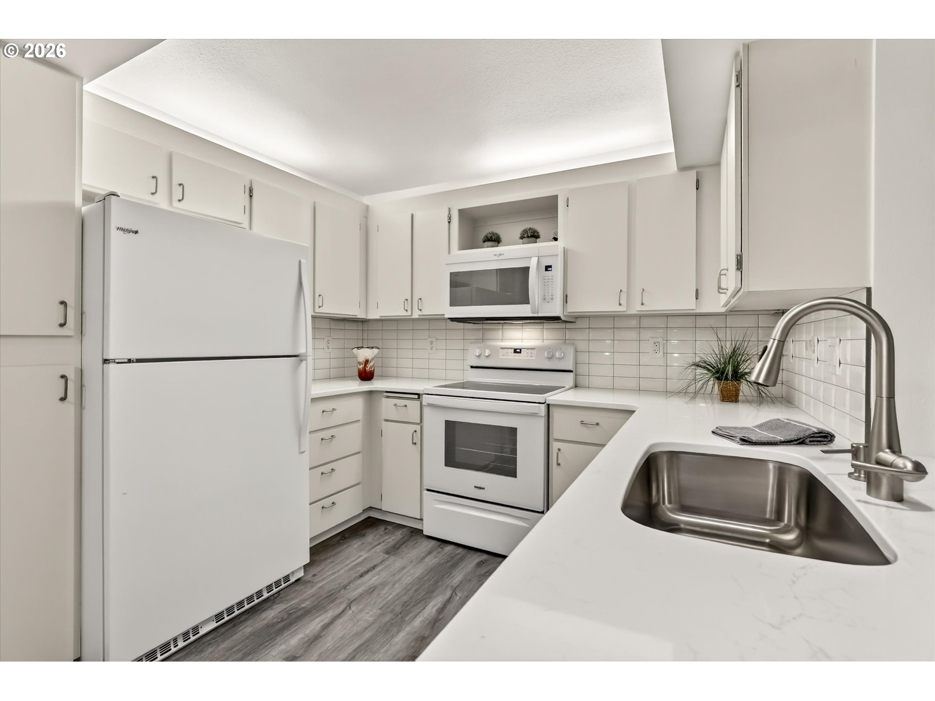 Photo #11: 211601735 Listing: Photo #11