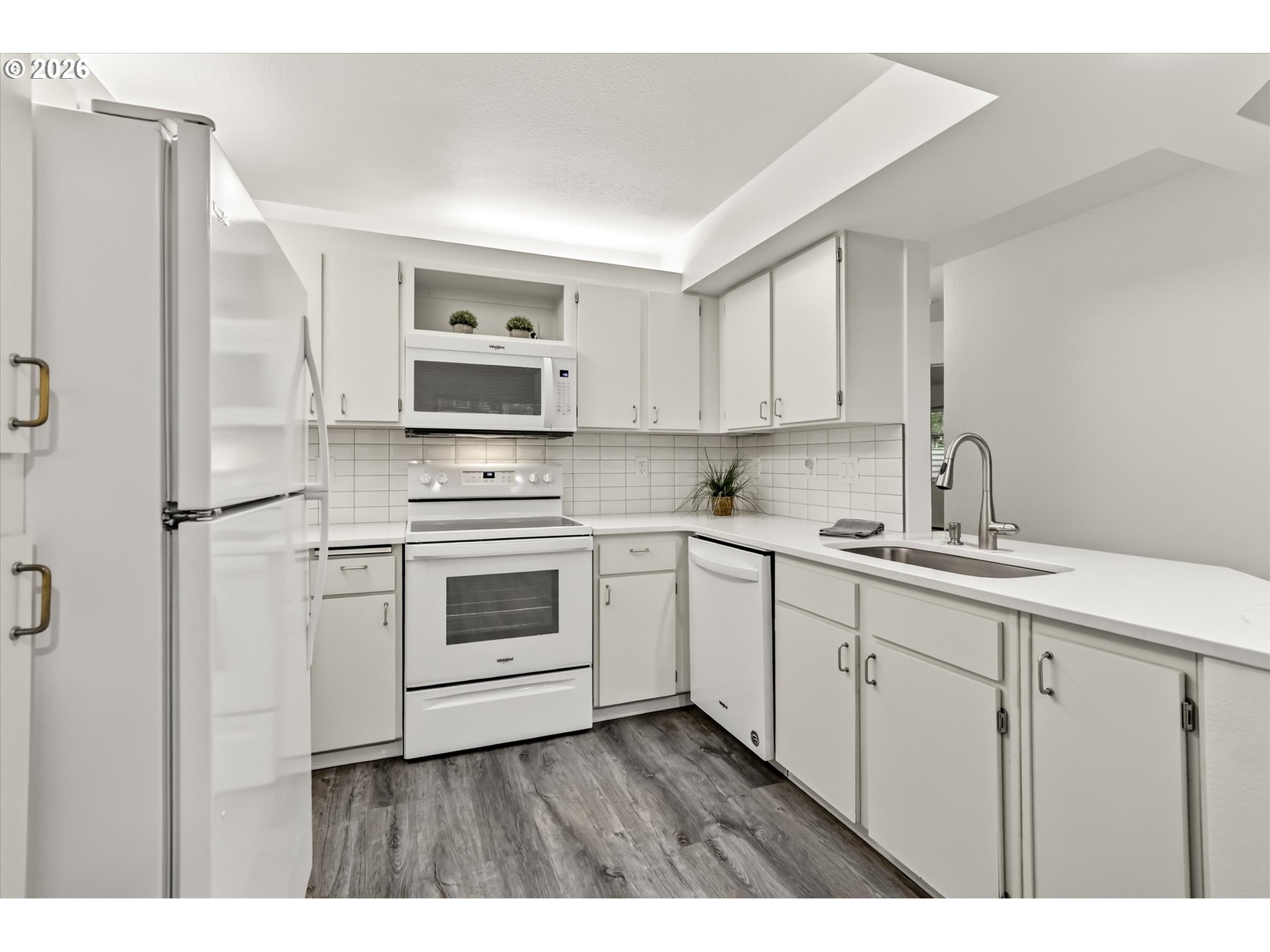 Photo #12: 211601735 Listing: Photo #12