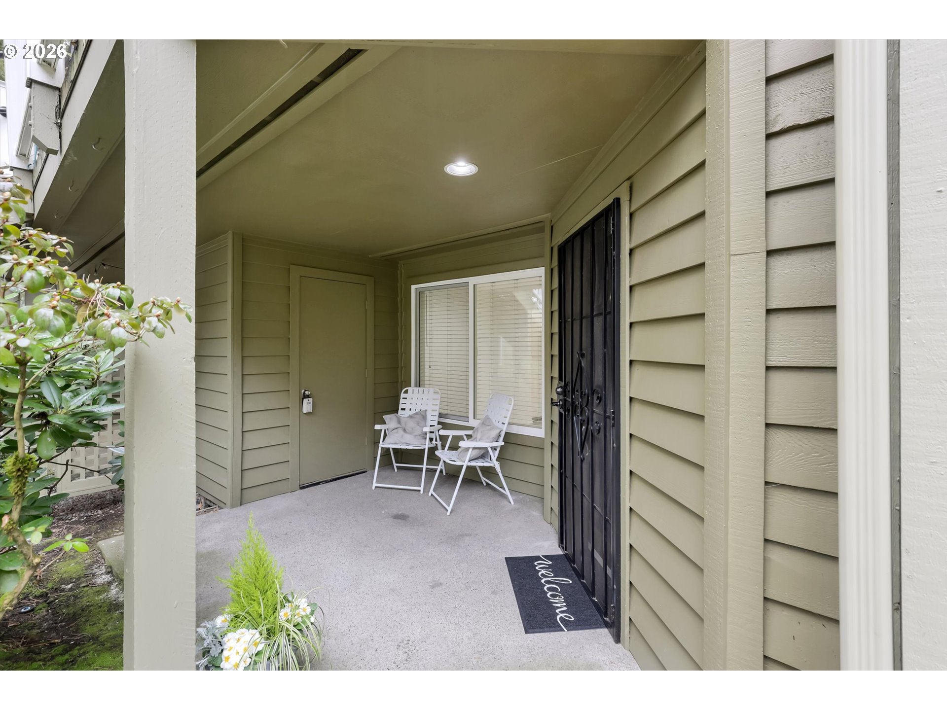 Photo #2: 211601735 Listing: Photo #2