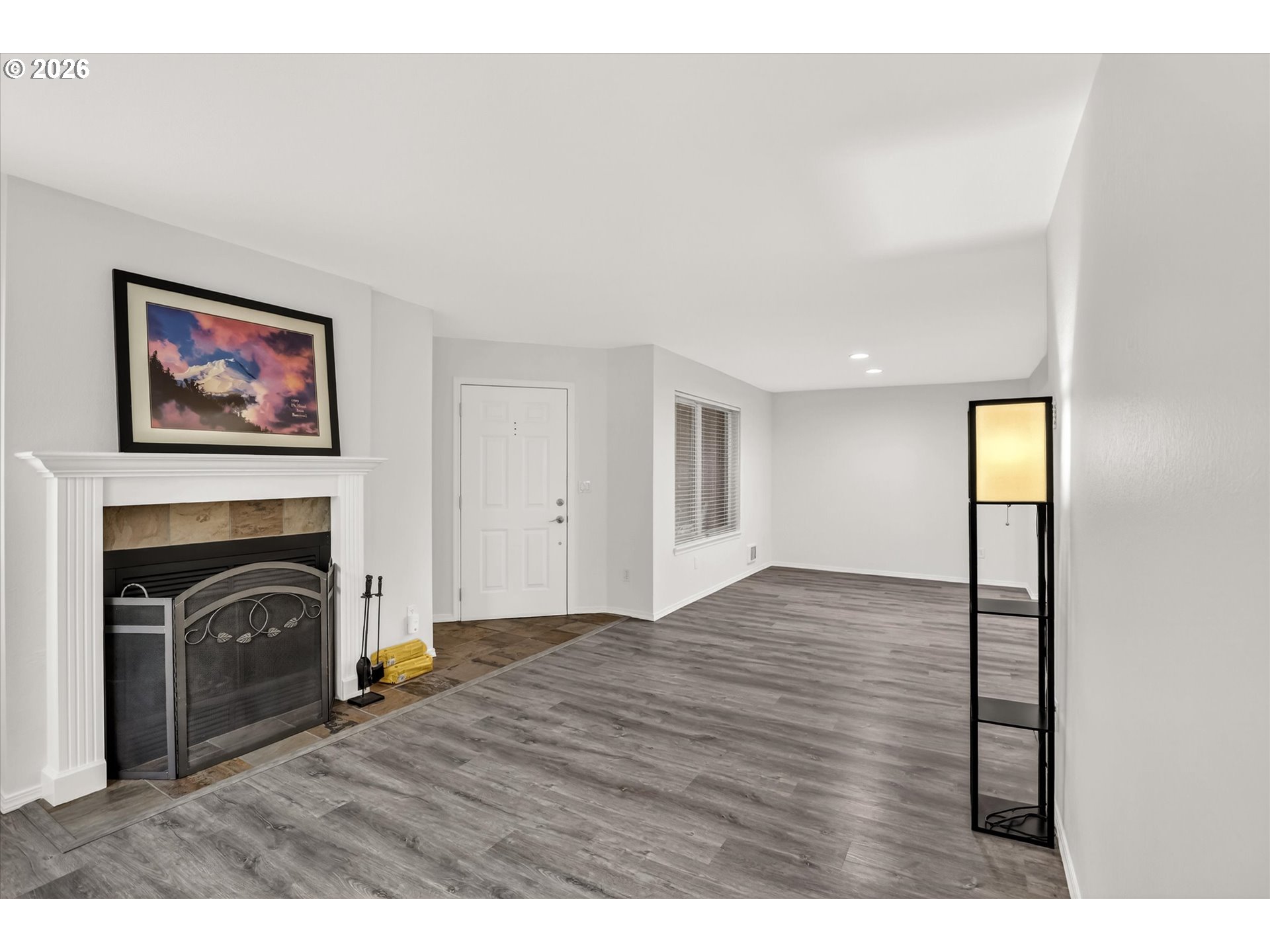 Photo #5: 211601735 Listing: Photo #5