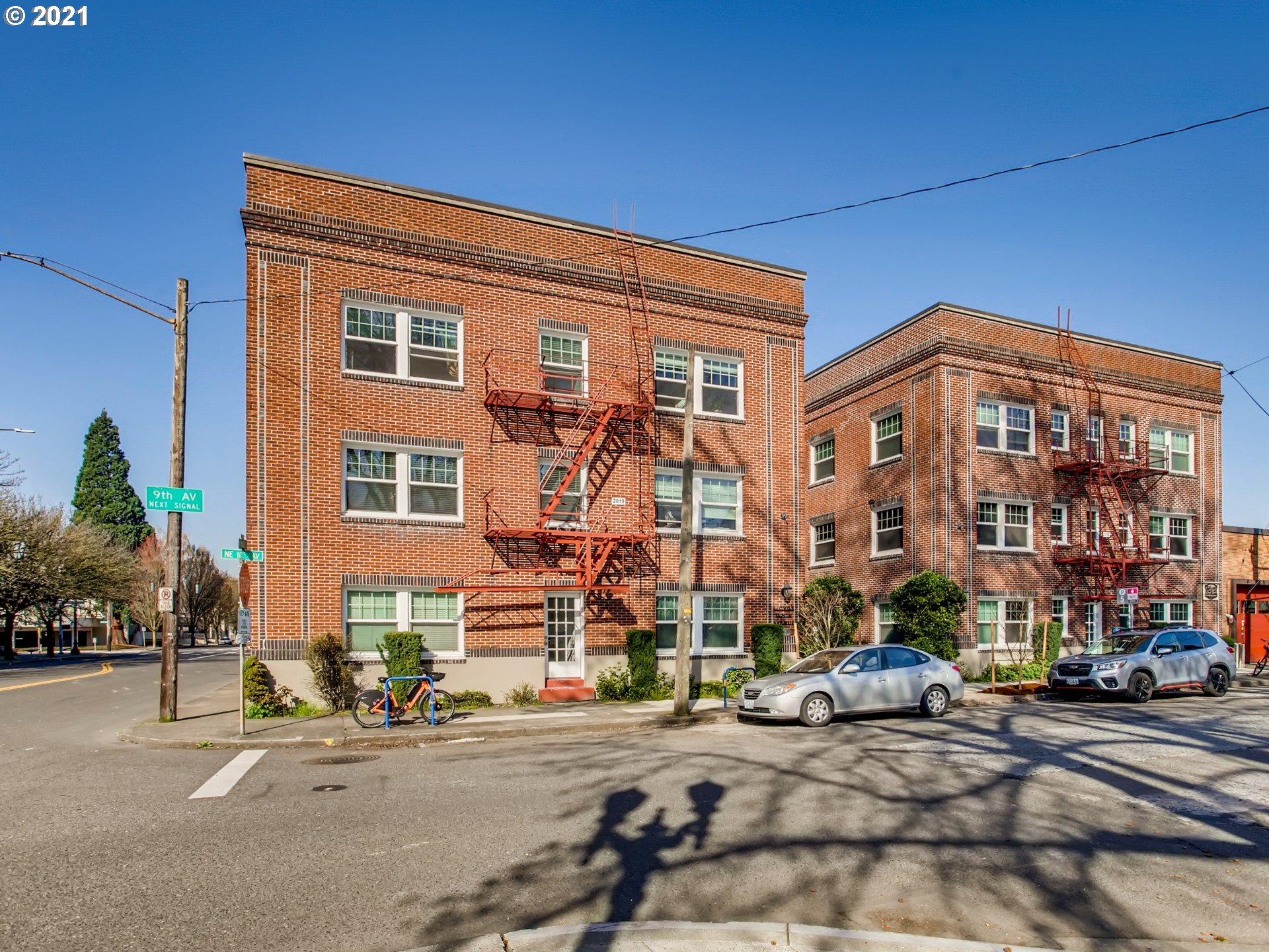 Photo #2: 21160664 Listing 