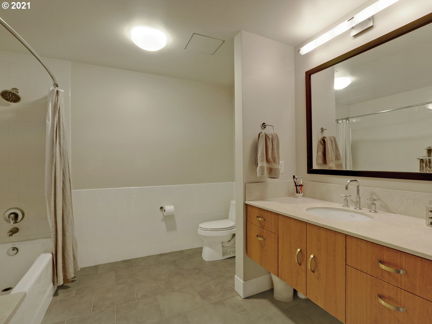 Photo #2: 21161142 Listing 