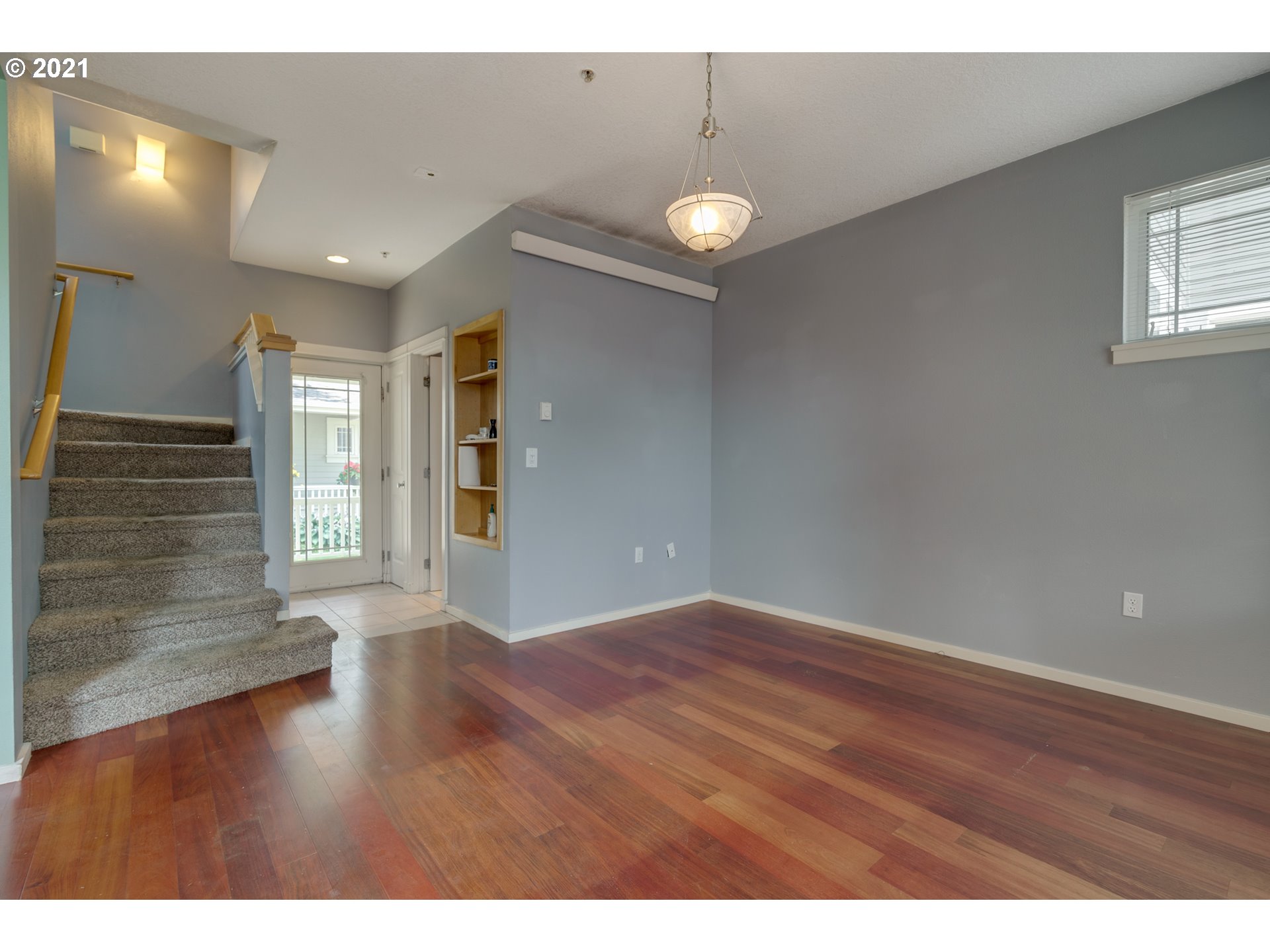 Photo #3: 21161391 Listing 