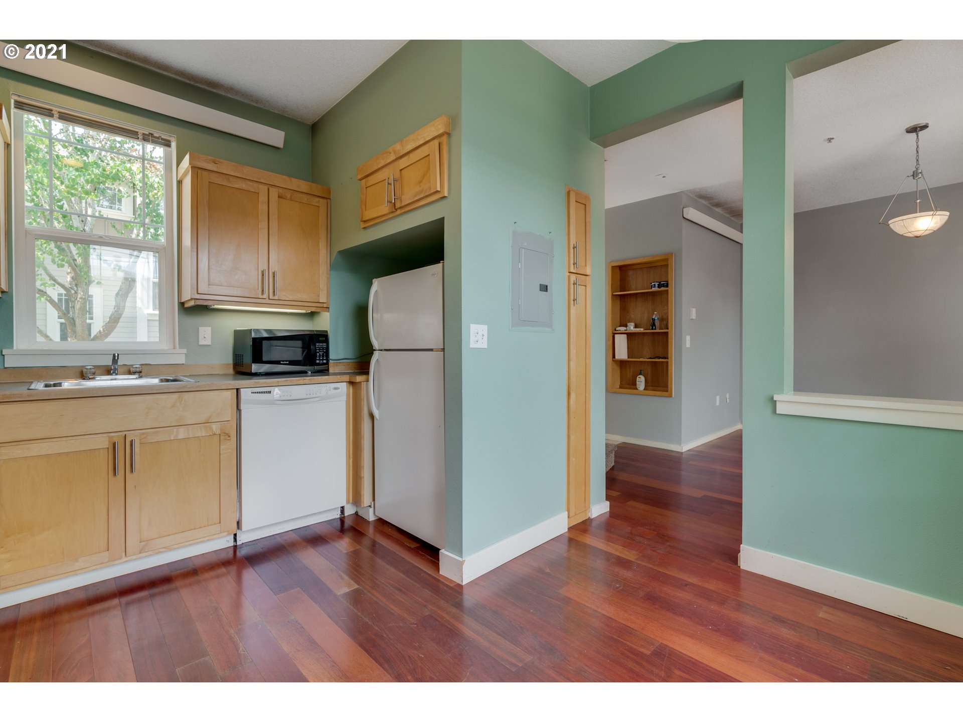 Photo #6: 21161391 Listing 