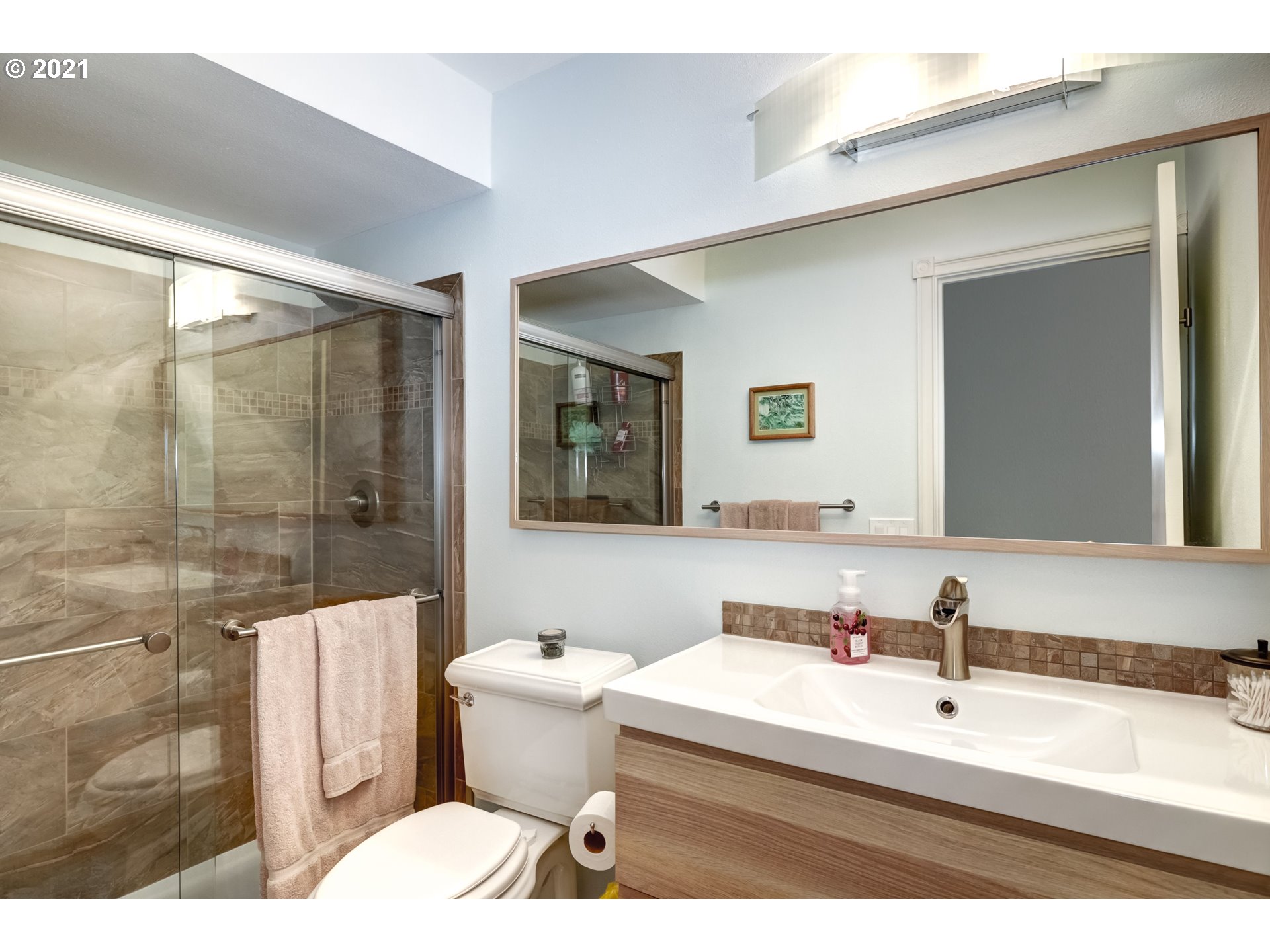 Photo #5: 21162044 Listing 