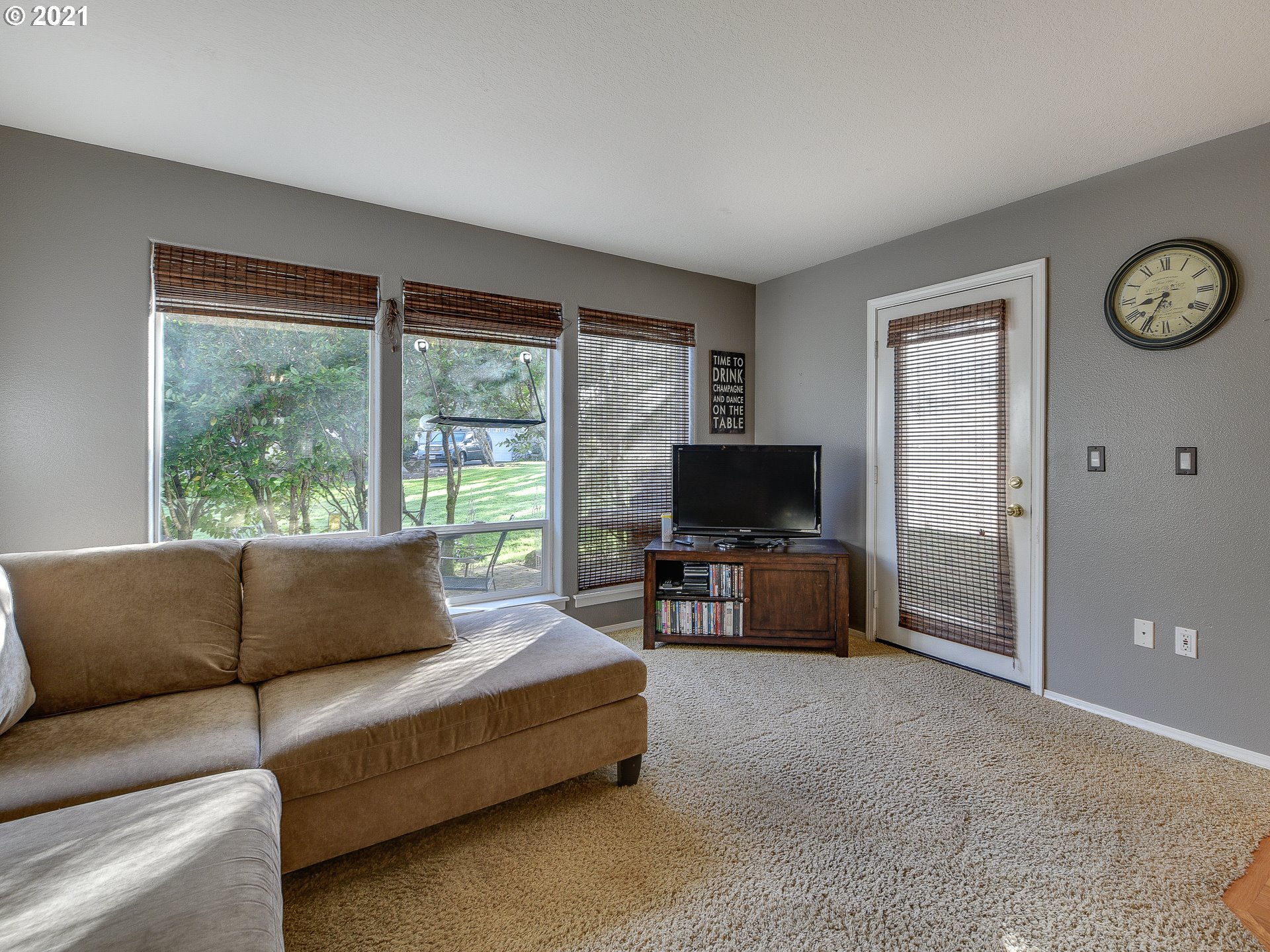Photo #2: 21163127 Listing 