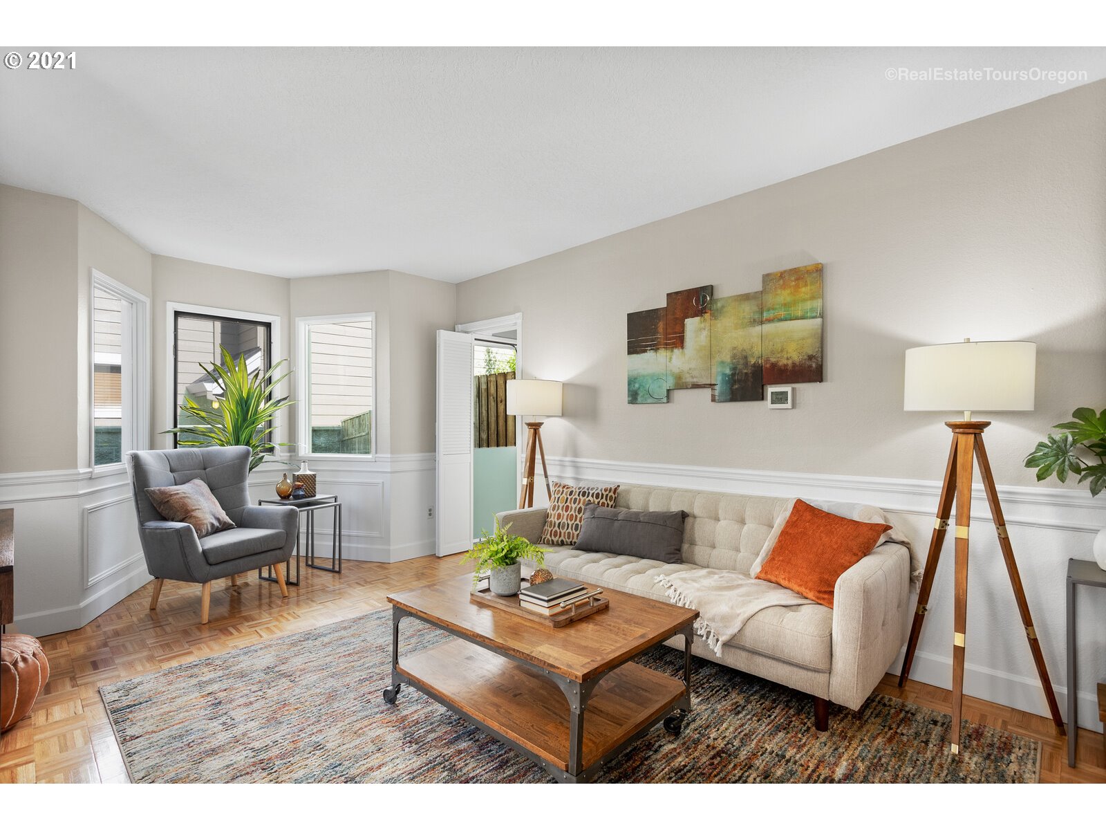 Photo #2: 21163698 Listing 