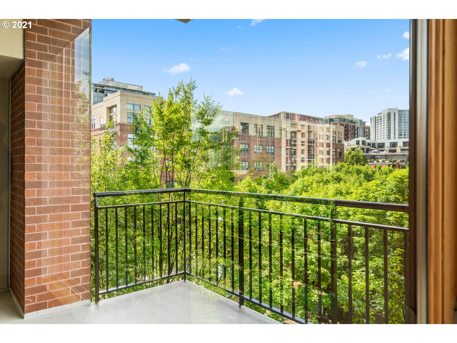 Photo #6: 21163763 Listing 