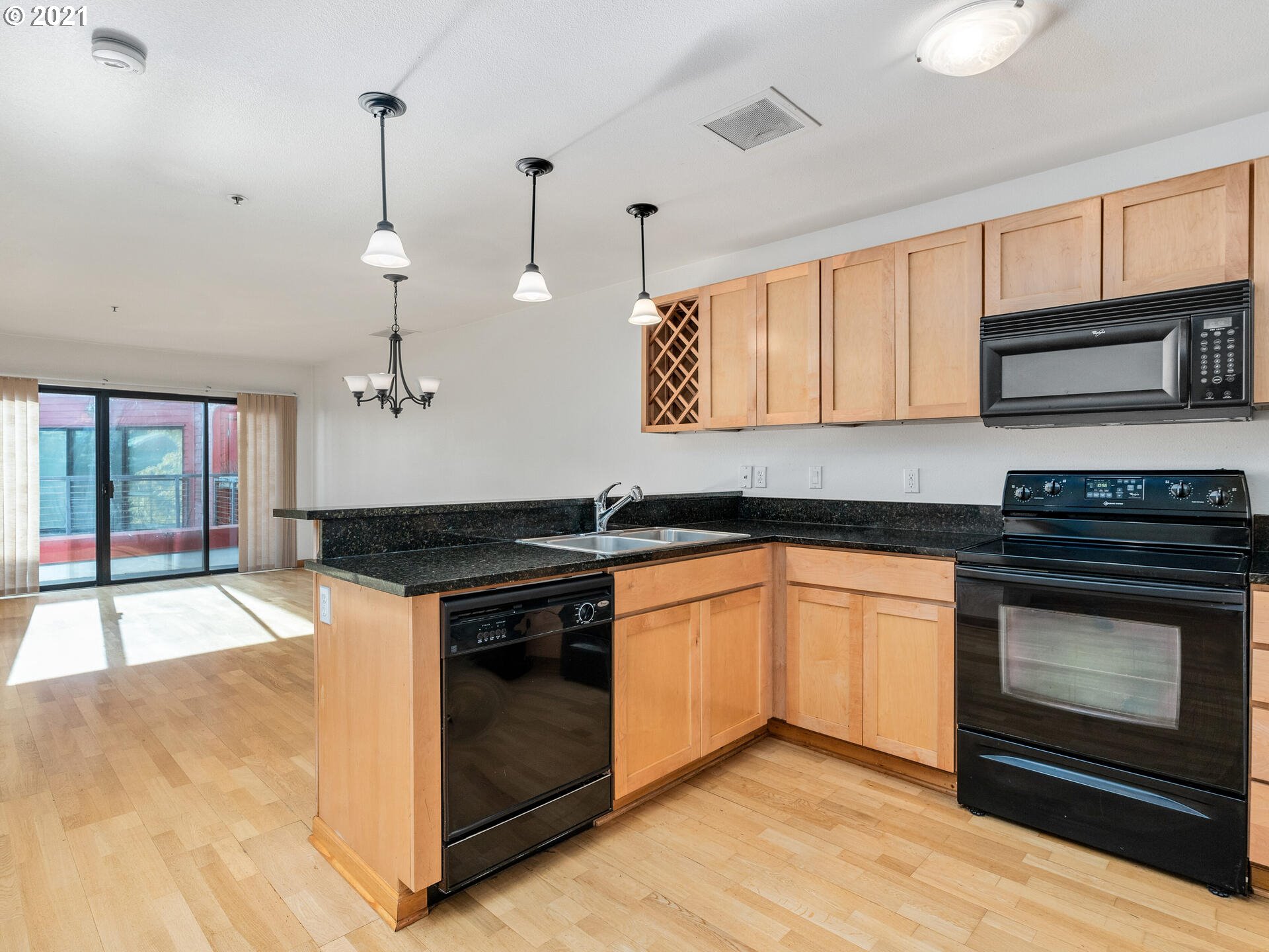 Photo #5: 21164008 Listing 