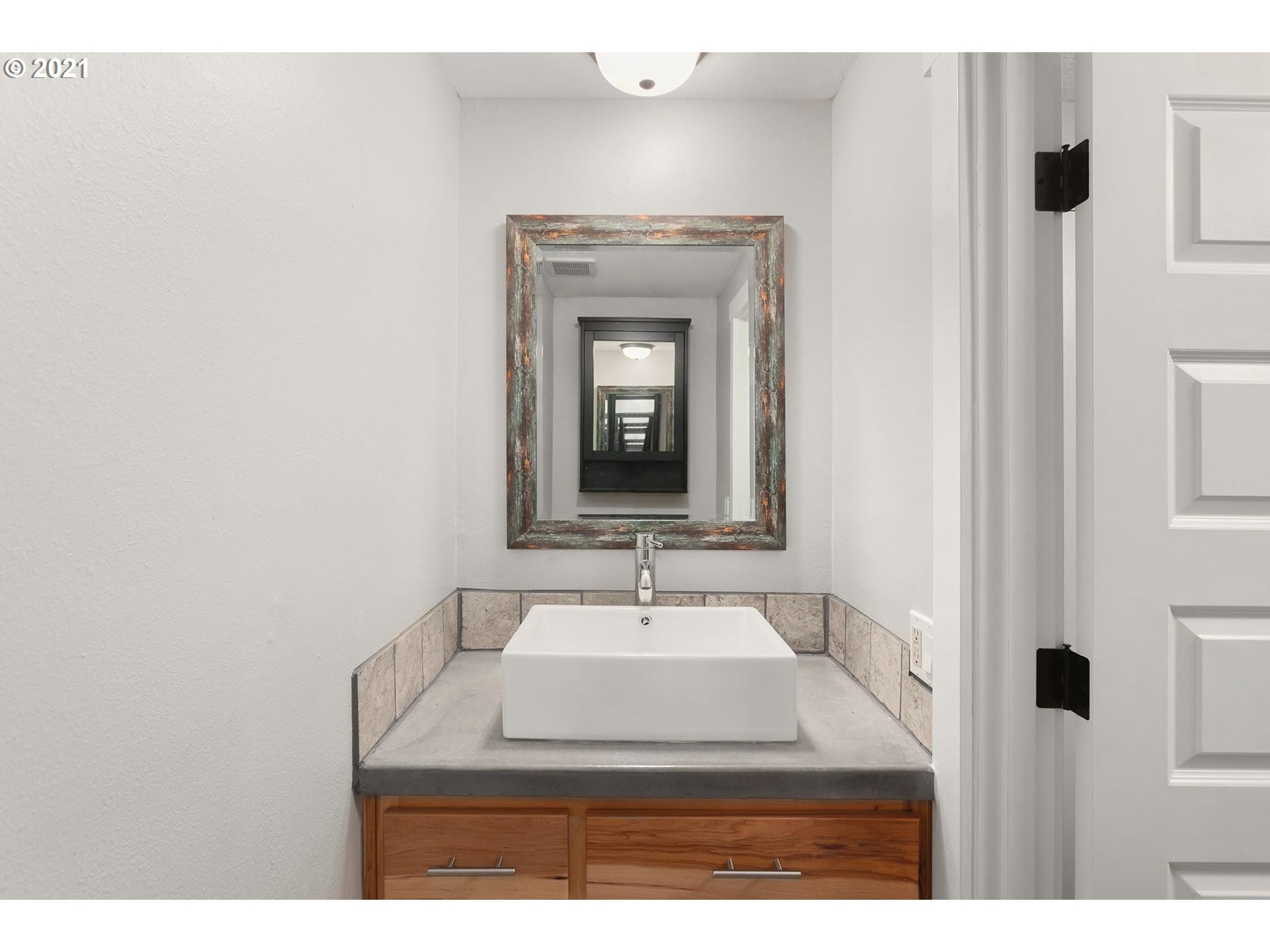 Photo #4: 21164207 Listing 