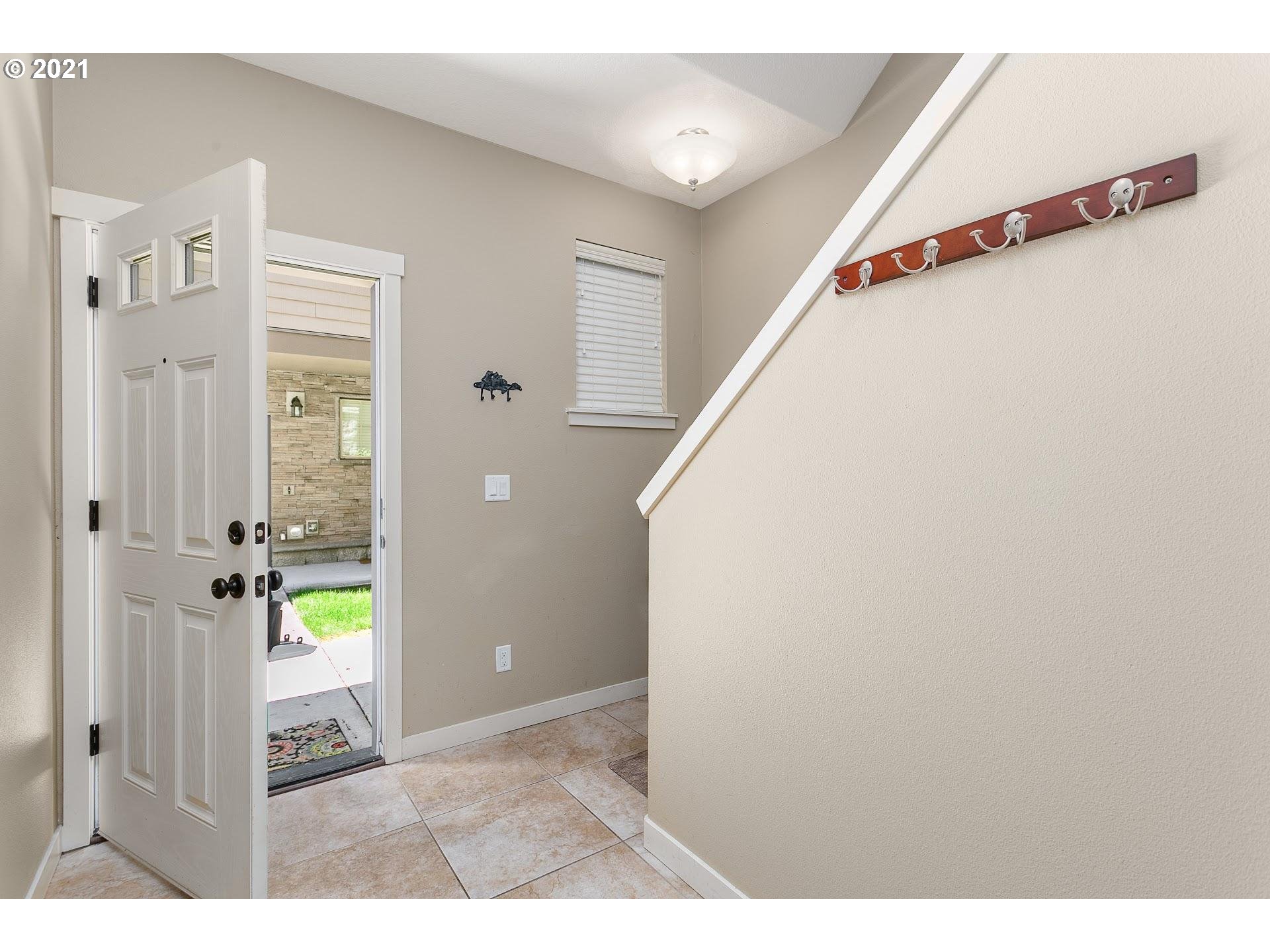 Photo #5: 21164540 Listing 