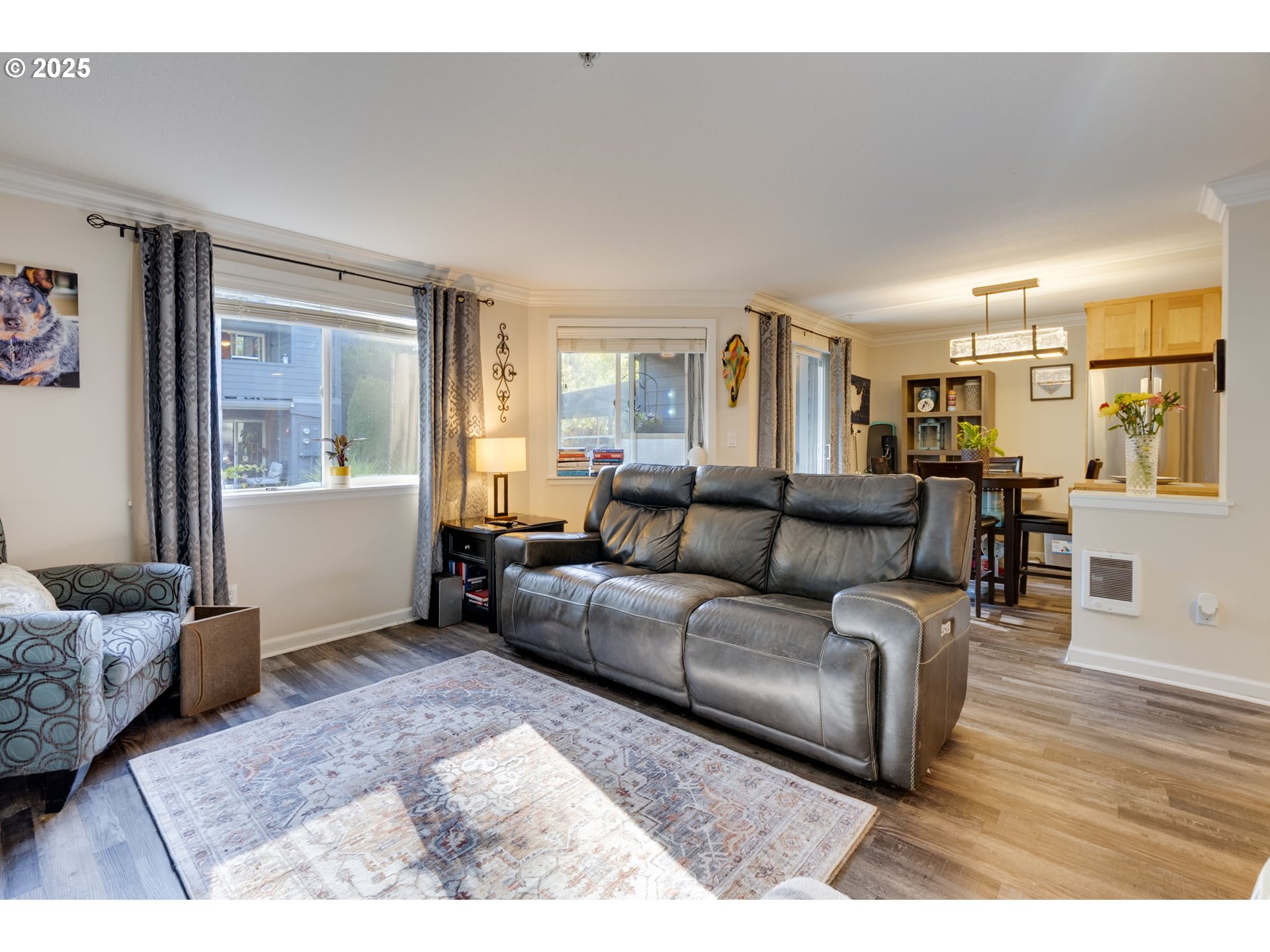 Photo #6: 211694825 Listing 