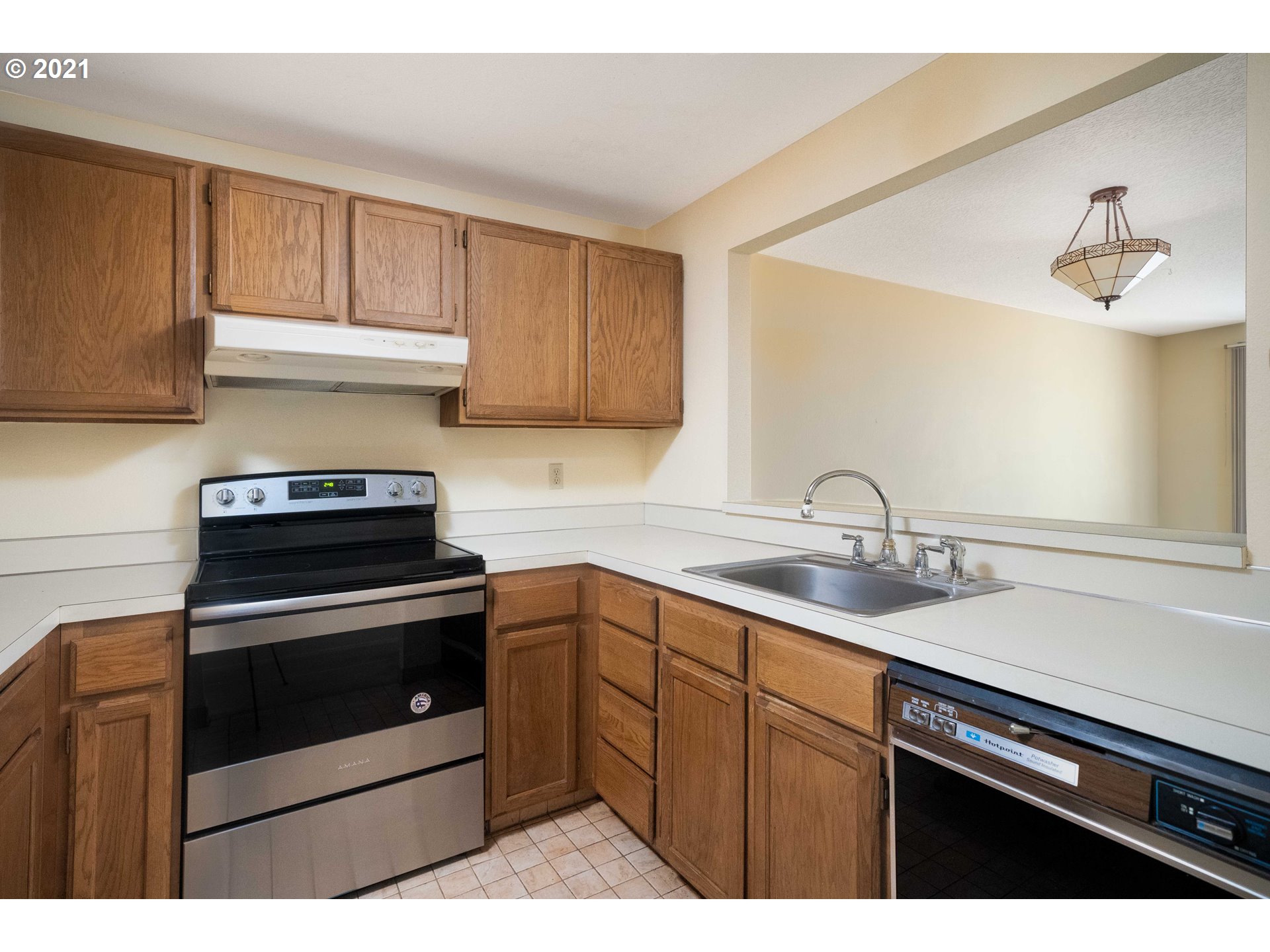Photo #6: 21176611 Listing 