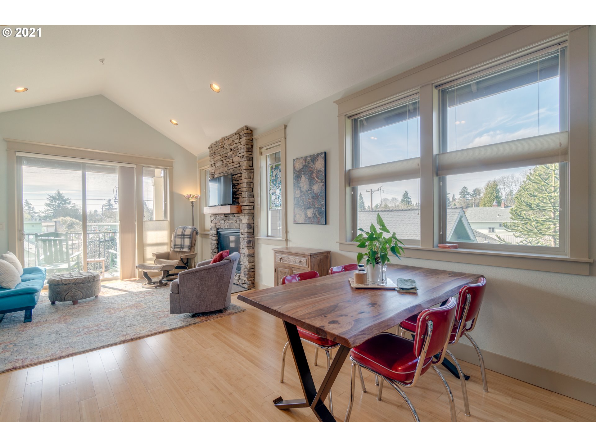 Photo #4: 21177696 Listing 