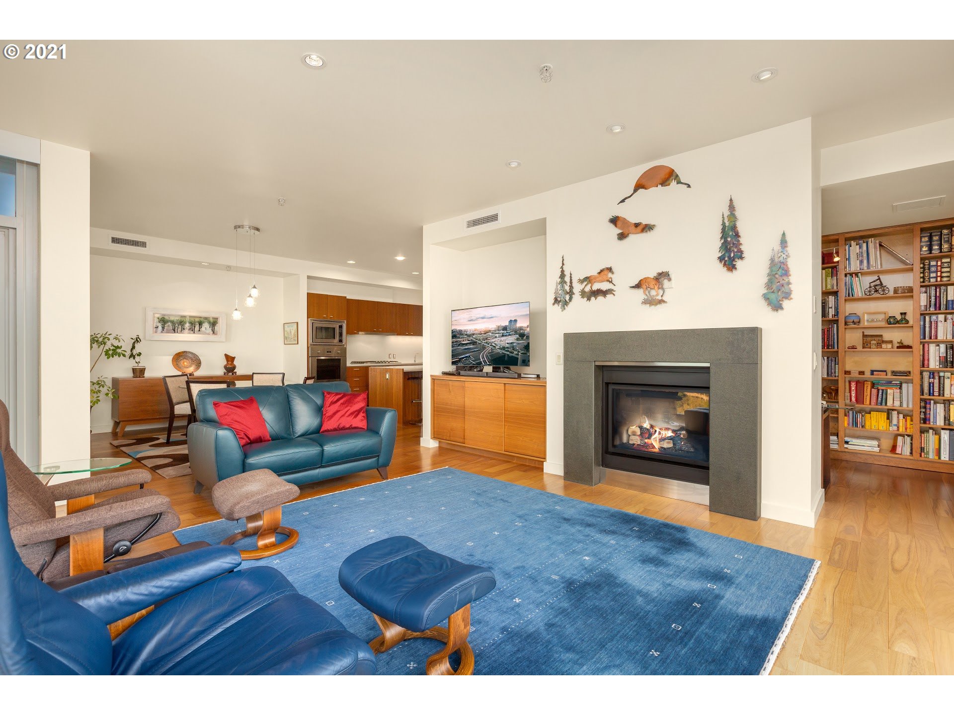 Photo #6: 21178108 Listing 