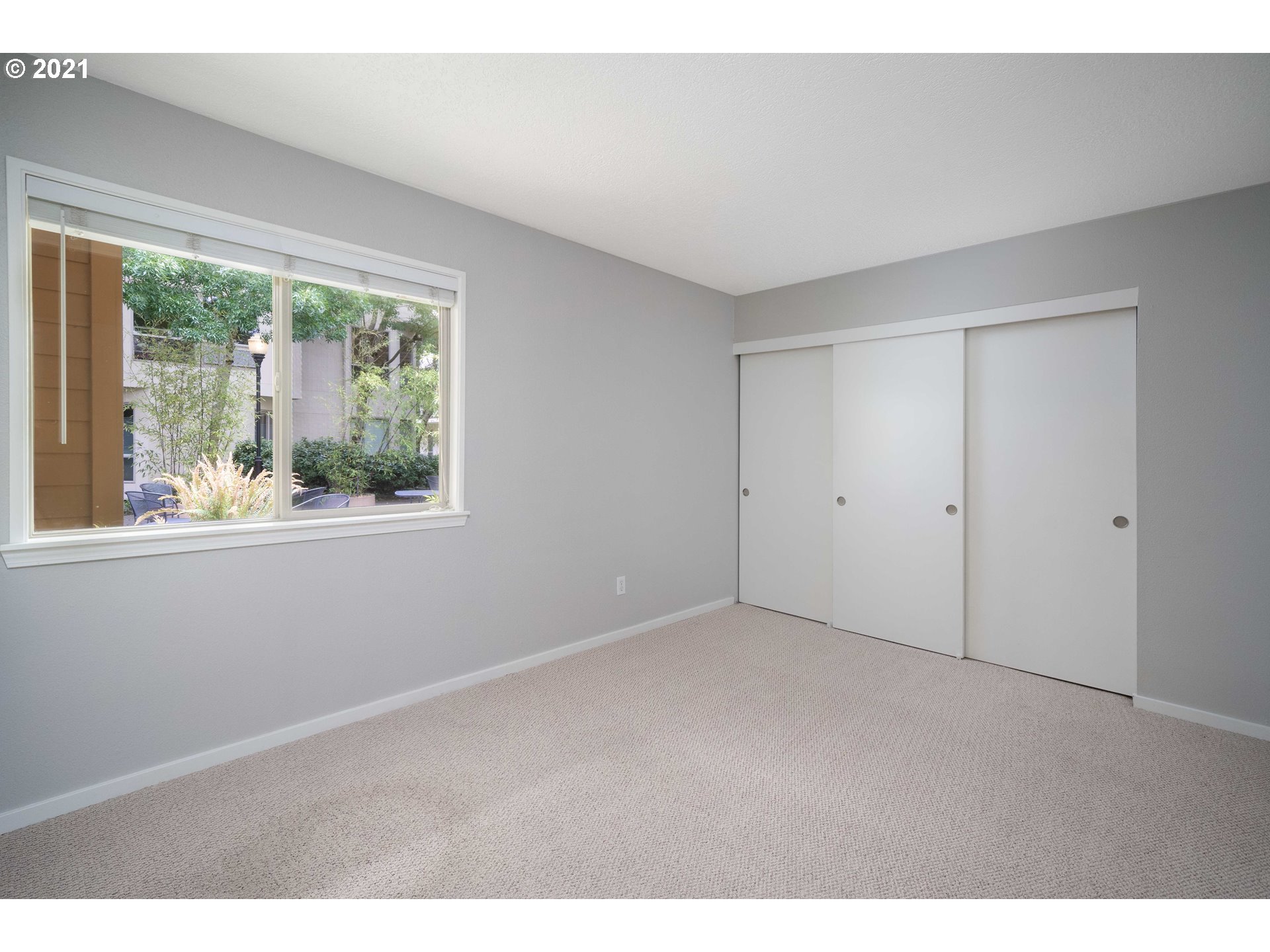 Photo #5: 21178753 Listing 