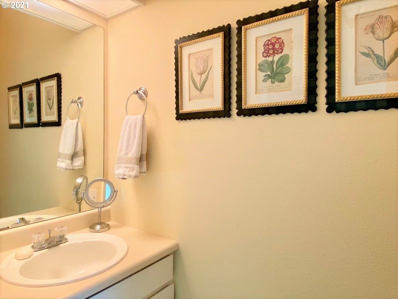 Photo #6: 21183882 Listing 
