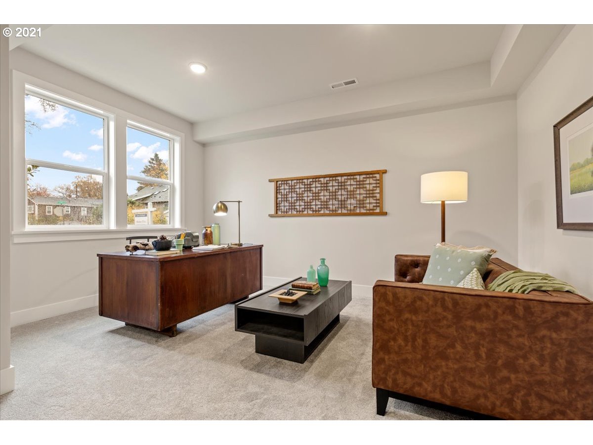 Photo #4: 21186132 Listing 
