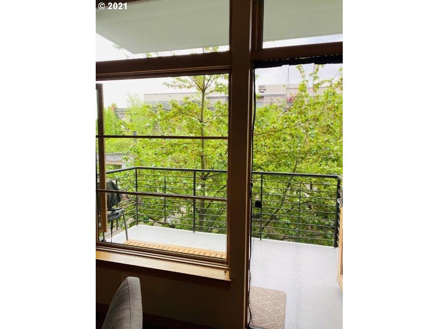 Photo #2: 21188670 Listing 