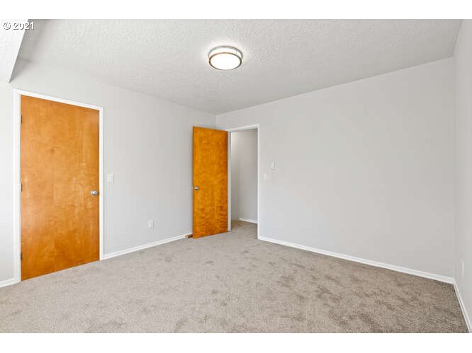 Photo #2: 21189454 Listing 