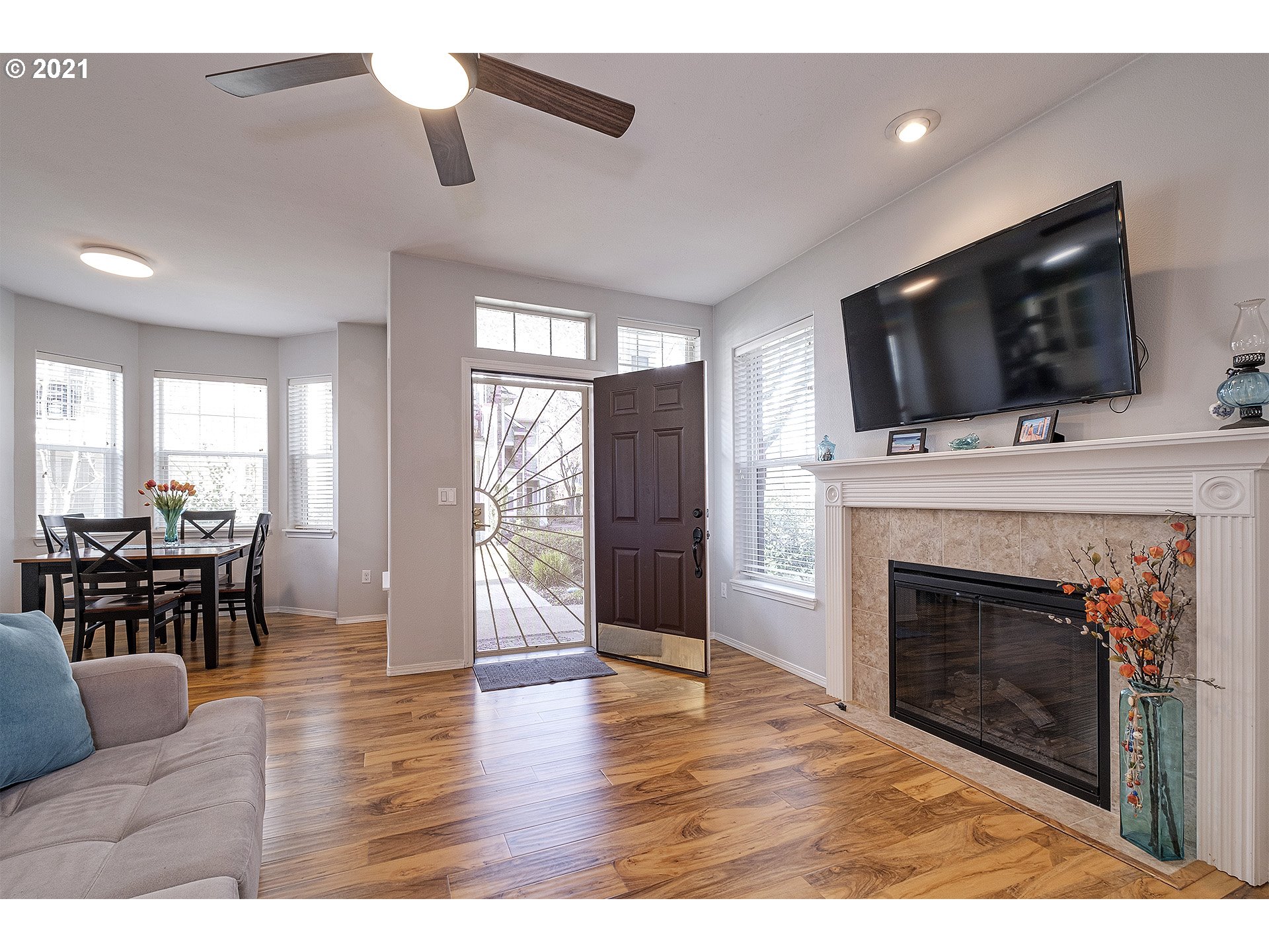 Photo #4: 21190185 Listing 