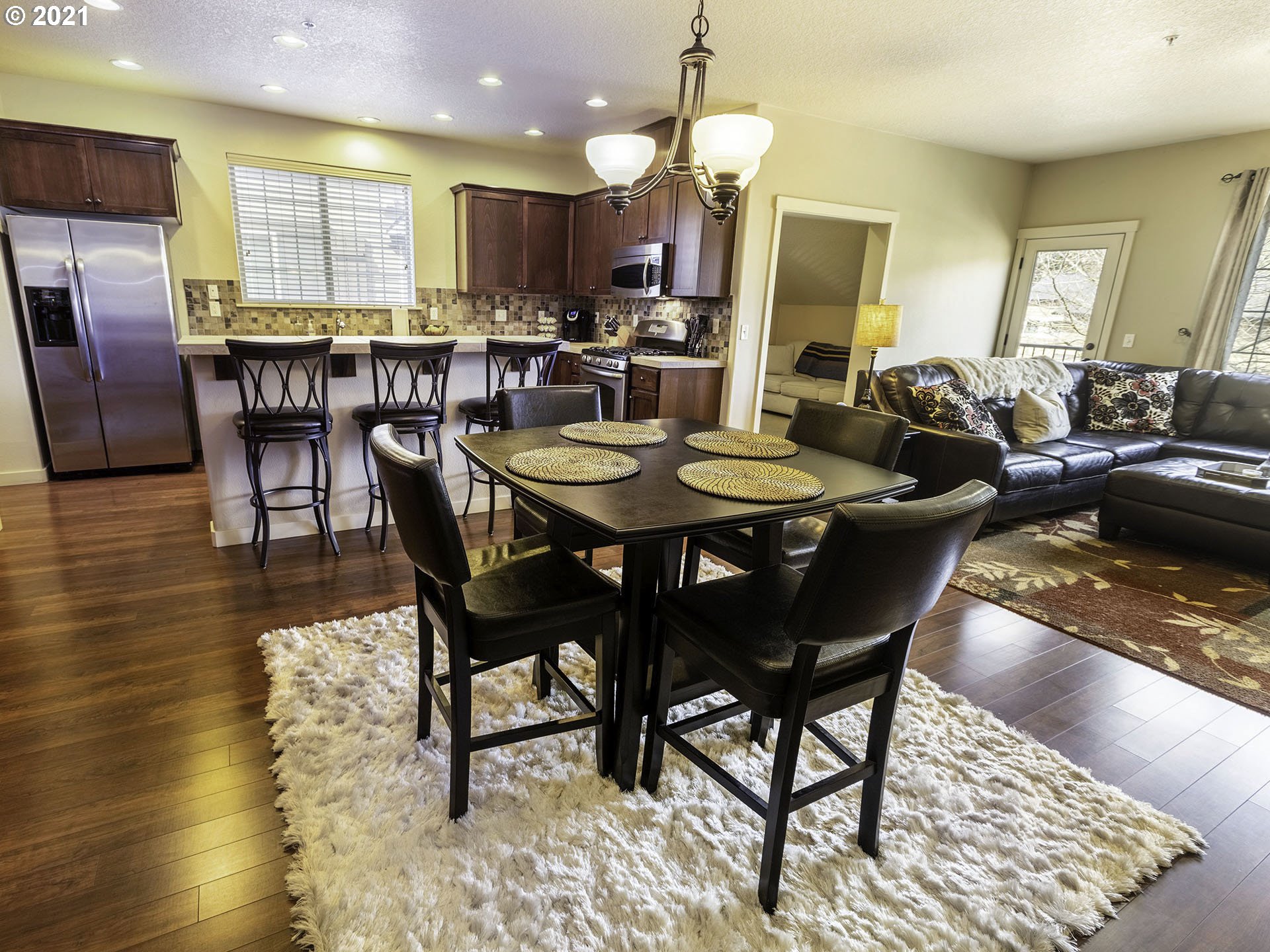Photo #4: 21193533 Listing 