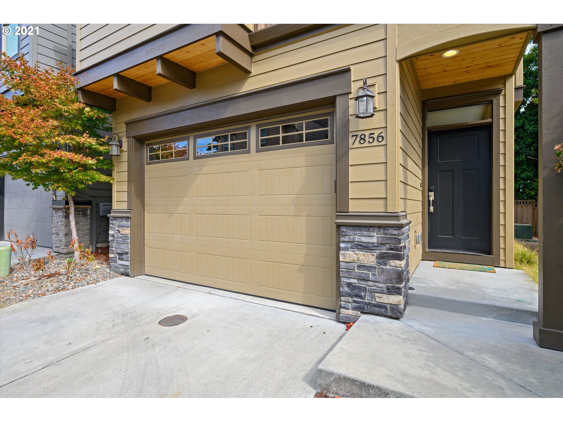 Photo #2: 21194047 Listing 