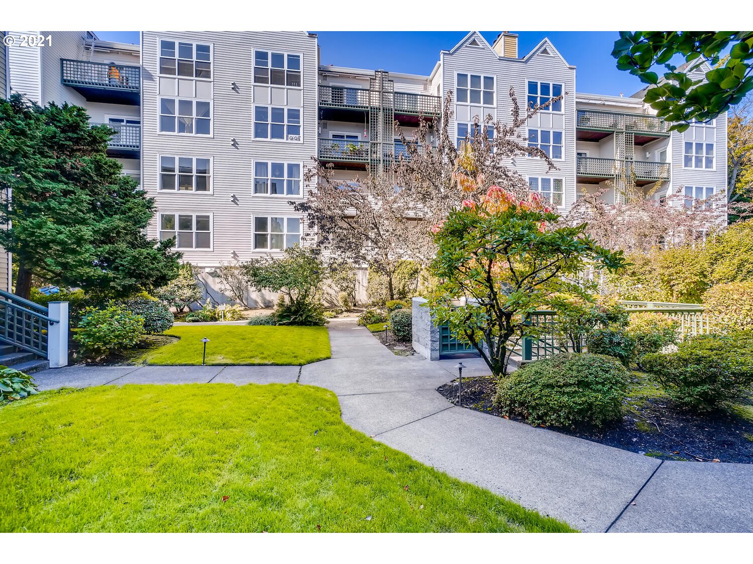 Photo #2: 21194408 Listing 