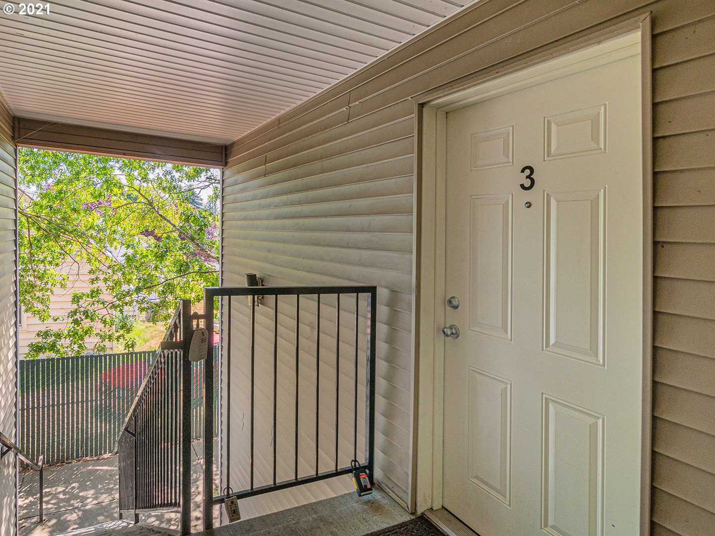 Photo #2: 21200068 Listing 