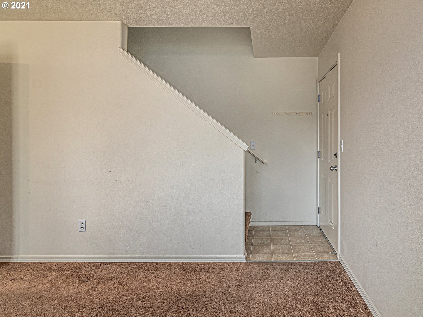 Photo #3: 21200068 Listing 