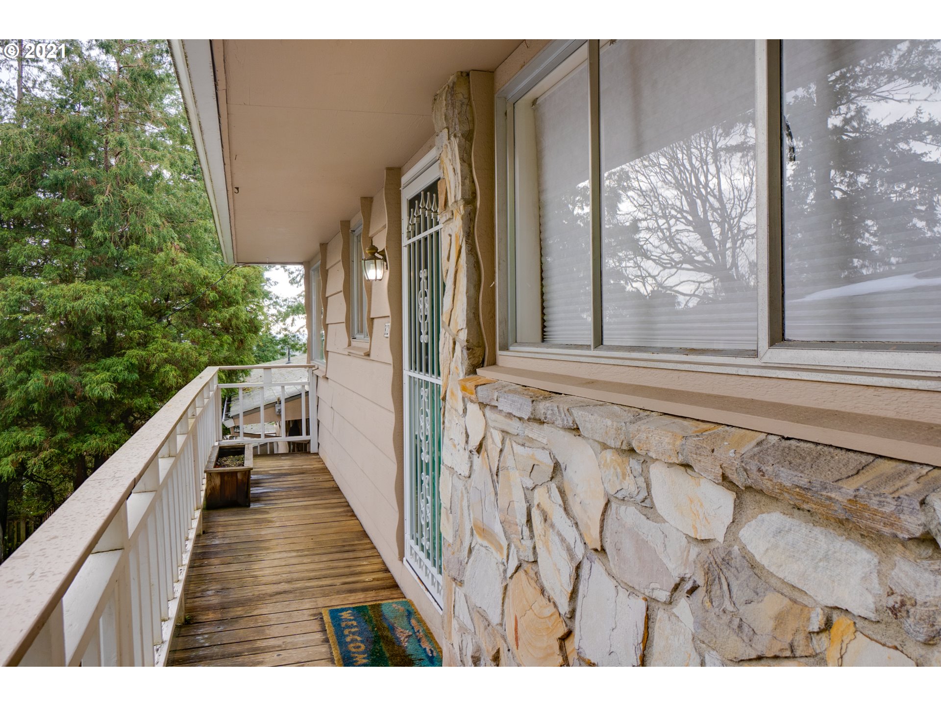 Photo #4: 21201683 Listing 