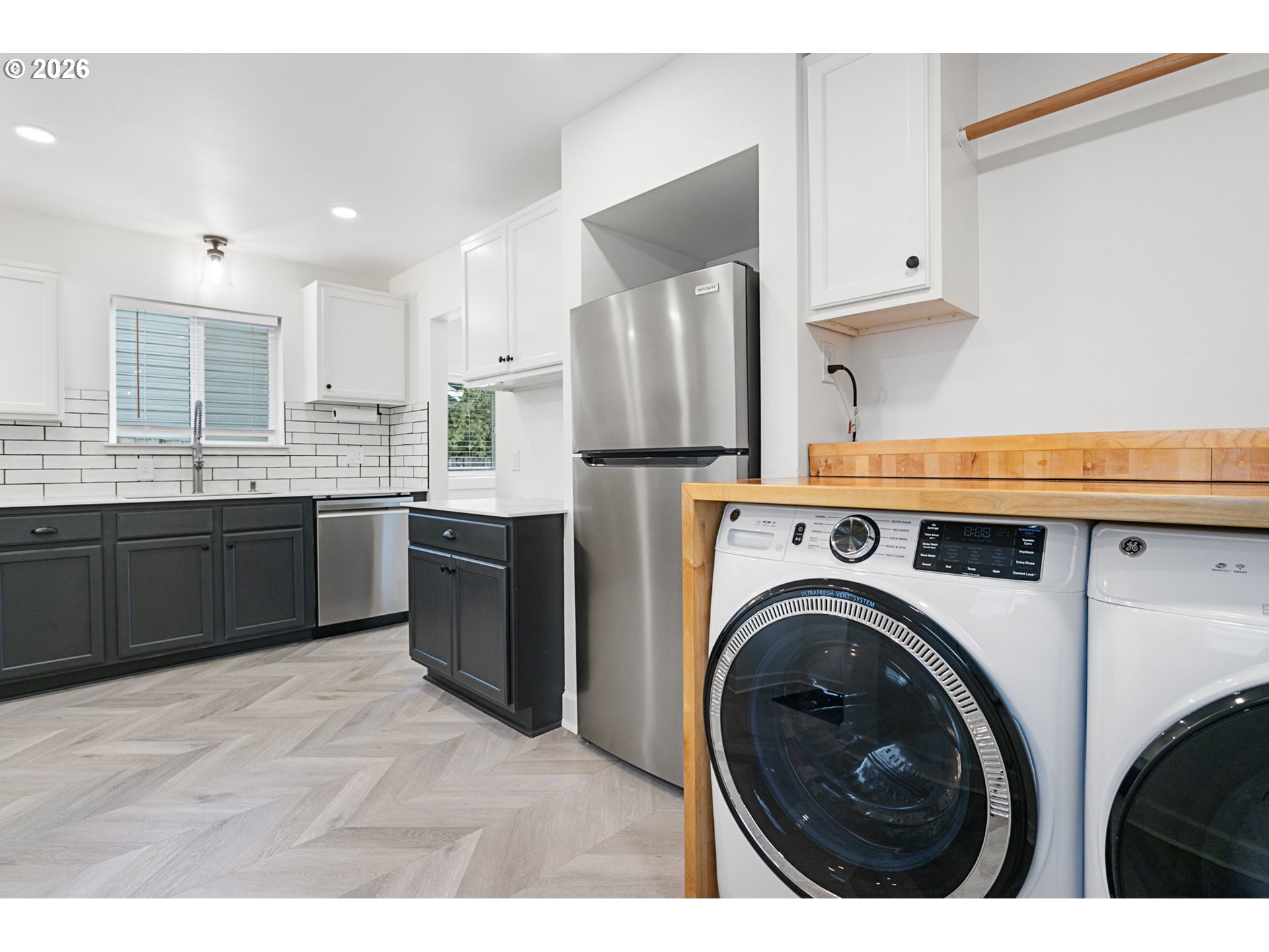 418 DEWEY ST, Oregon City, OR, 97045