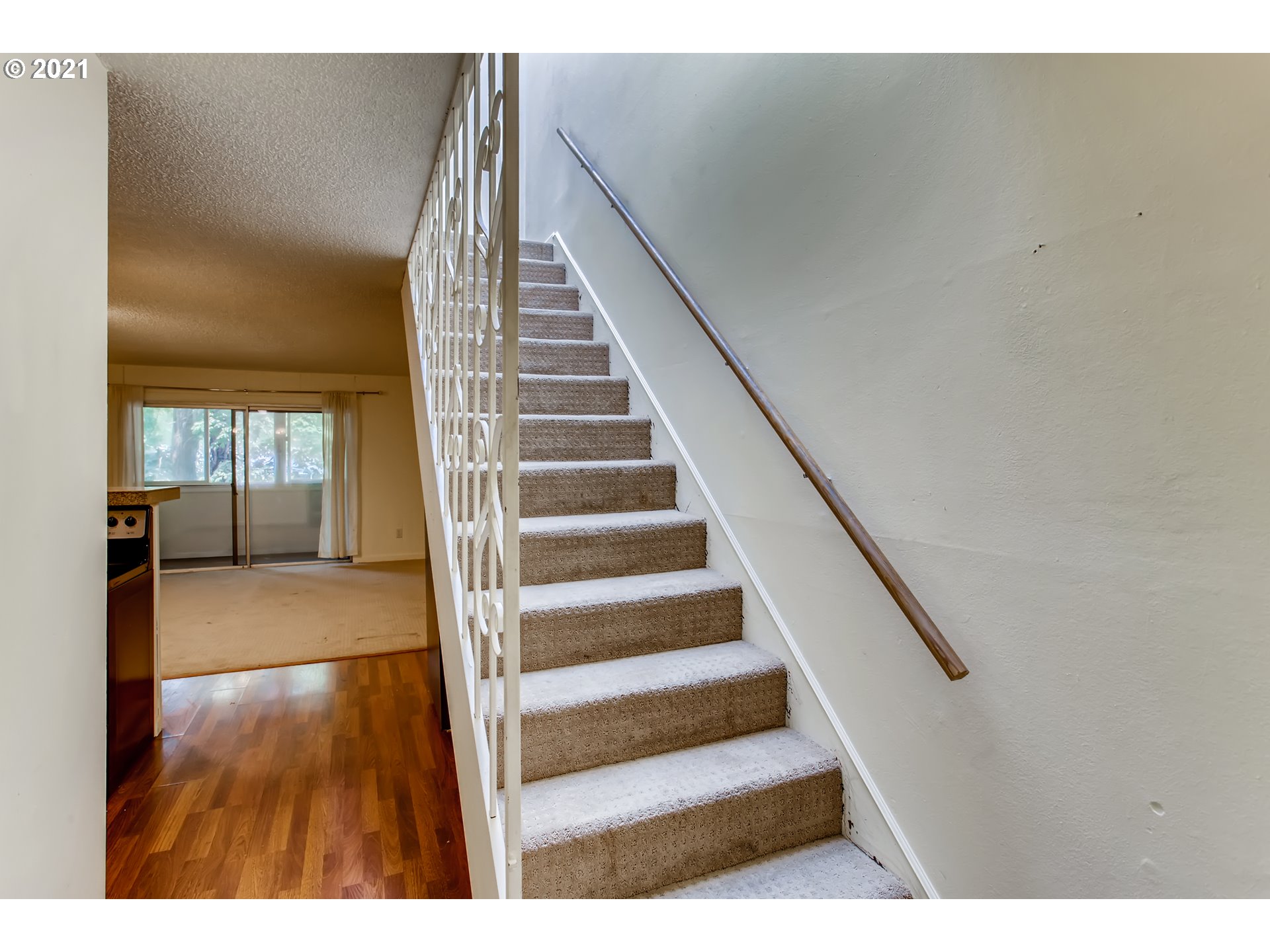 Photo #4: 21211627 Listing 