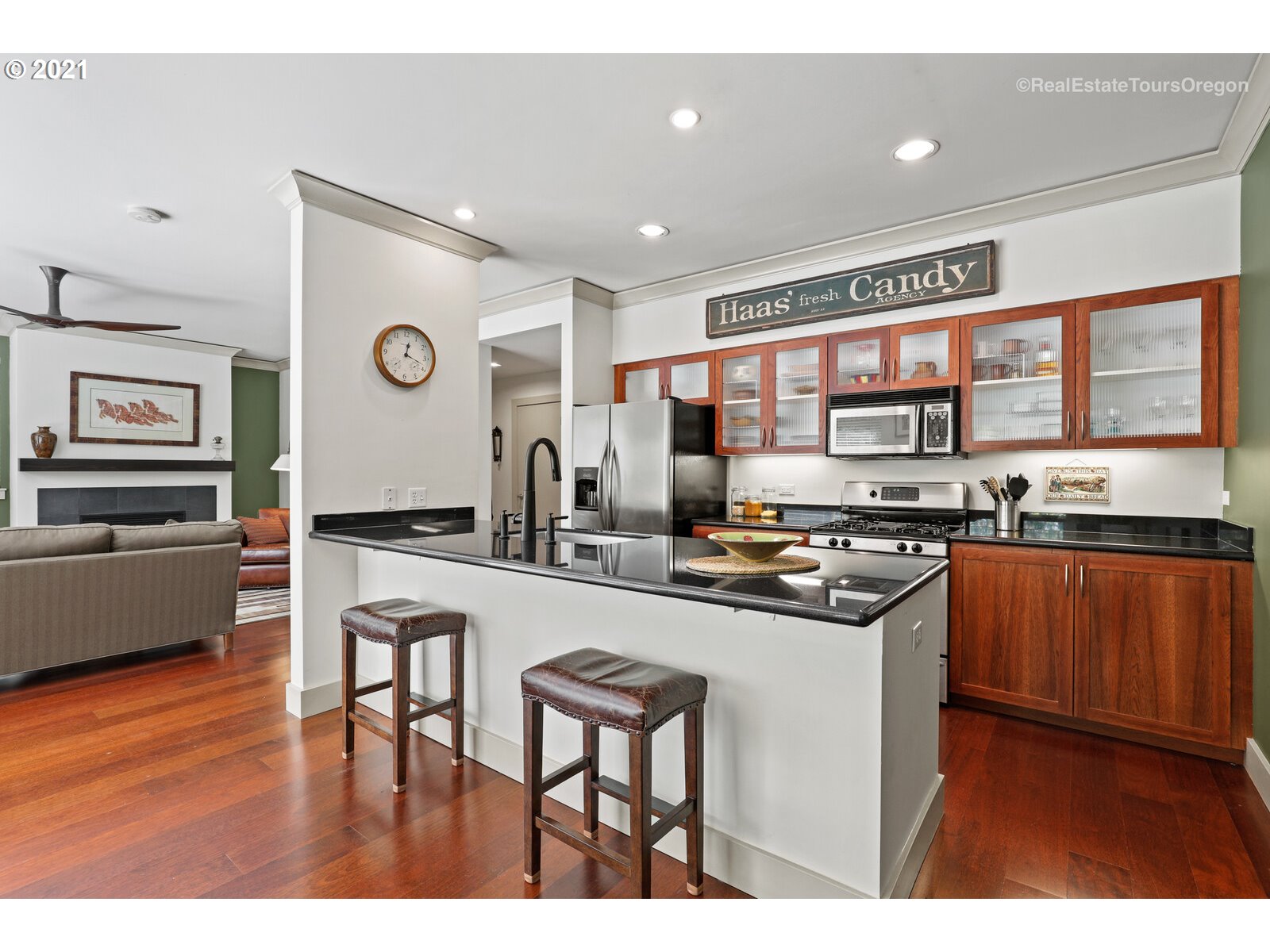 Photo #6: 21211922 Listing 