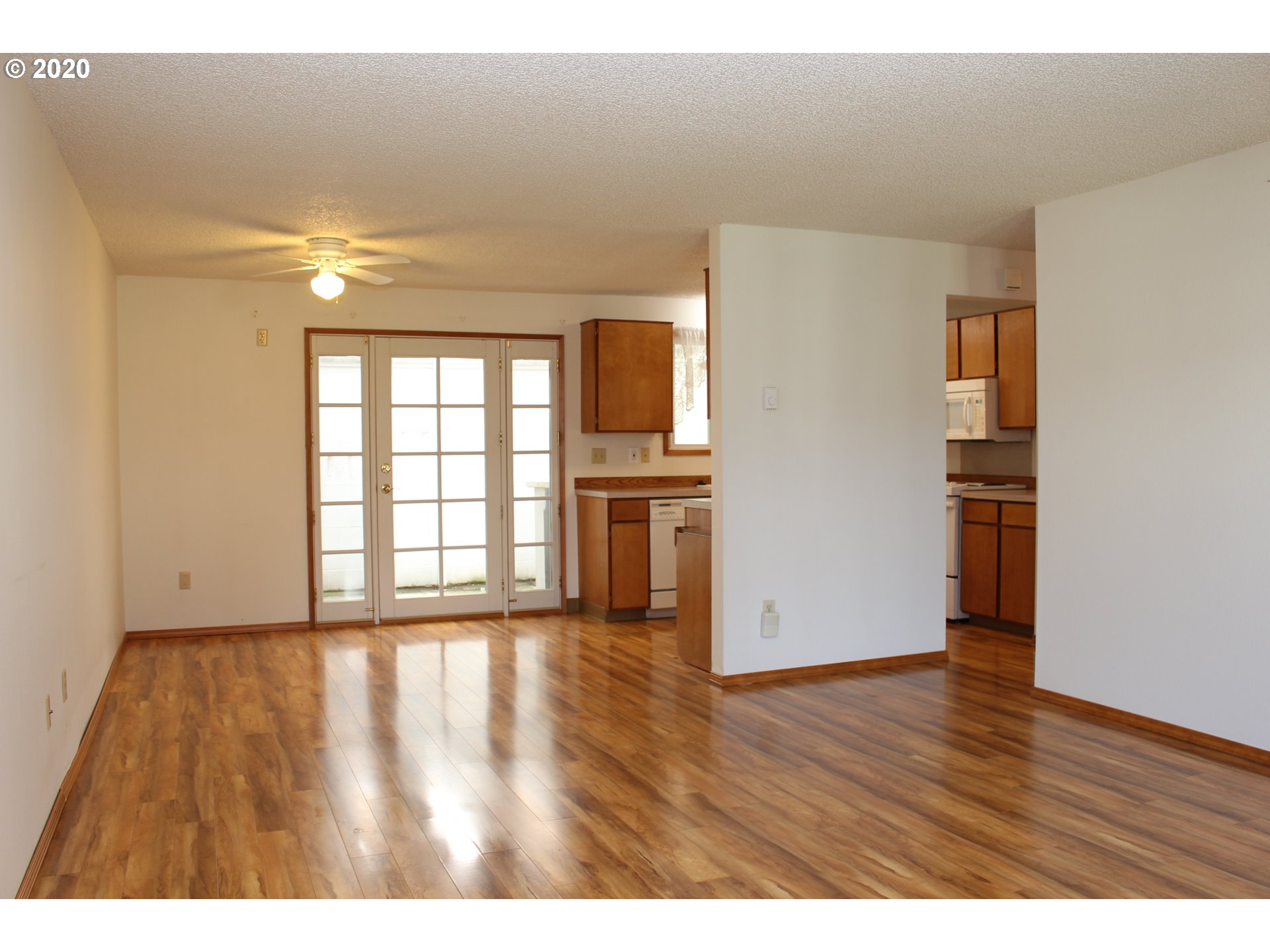 Photo #6: 21212521 Listing 