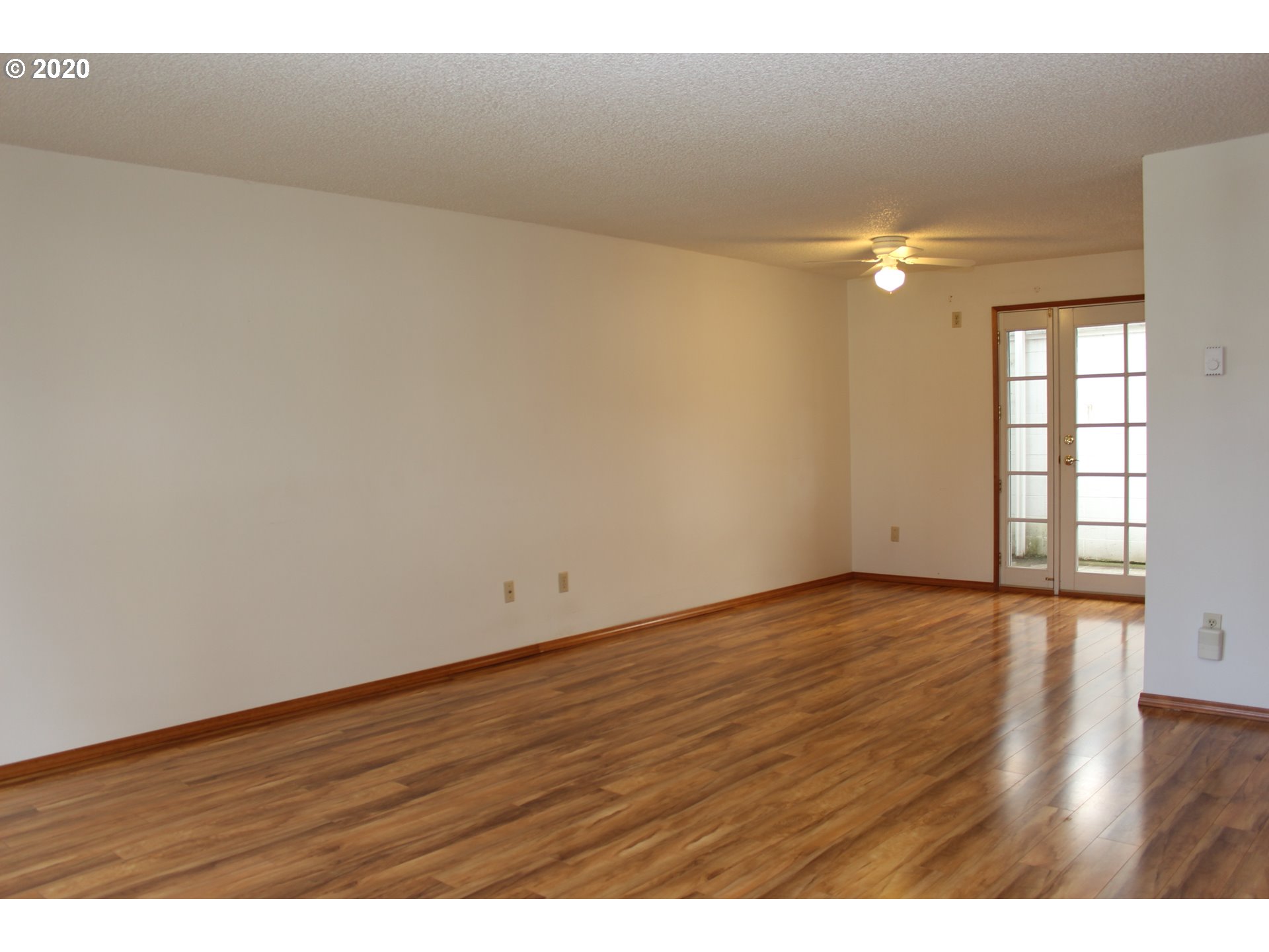Photo #5: 21212521 Listing 