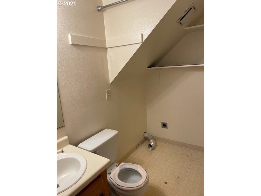 Photo #4: 21217917 Listing 
