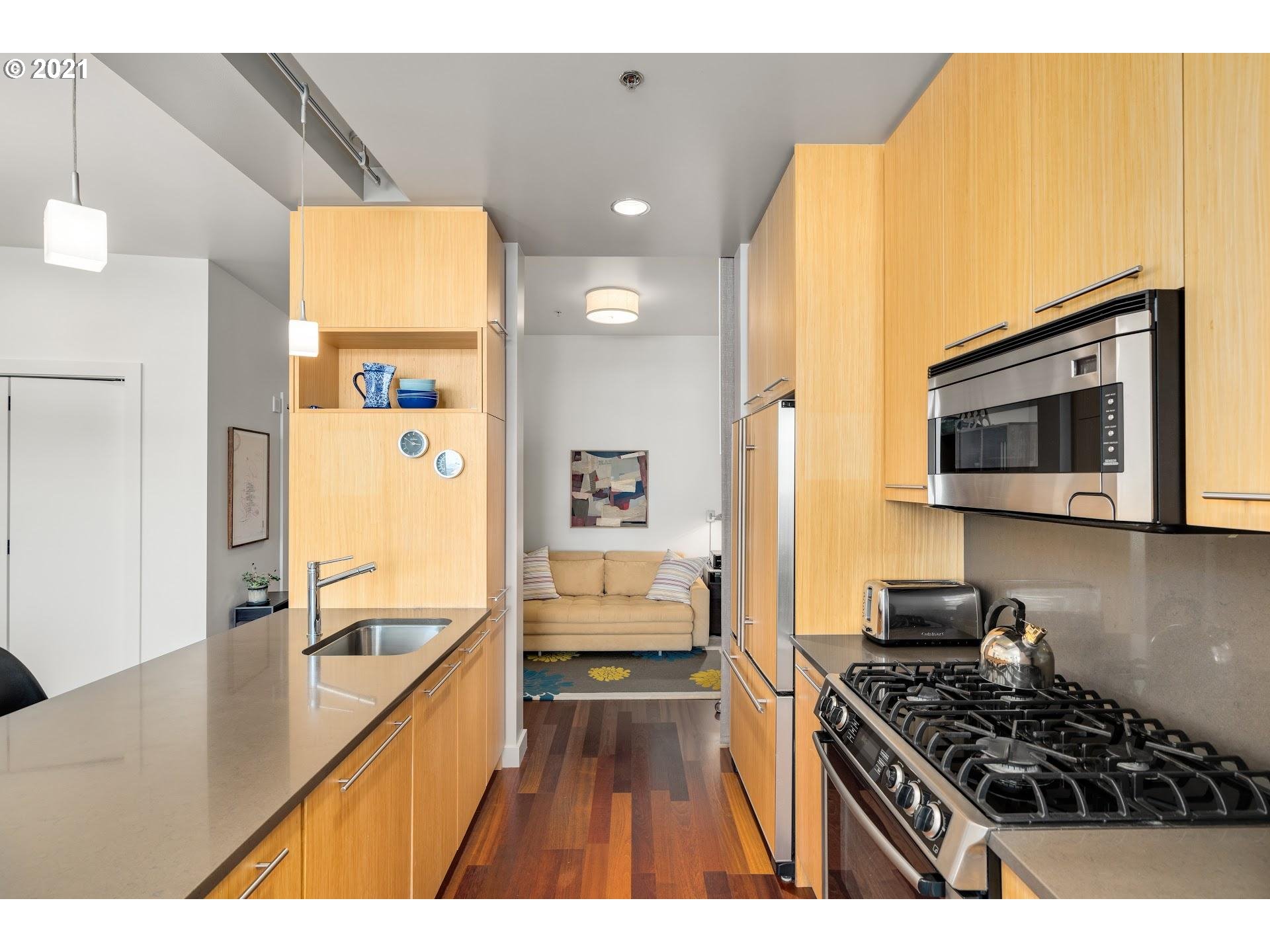 Photo #3: 21219093 Listing 